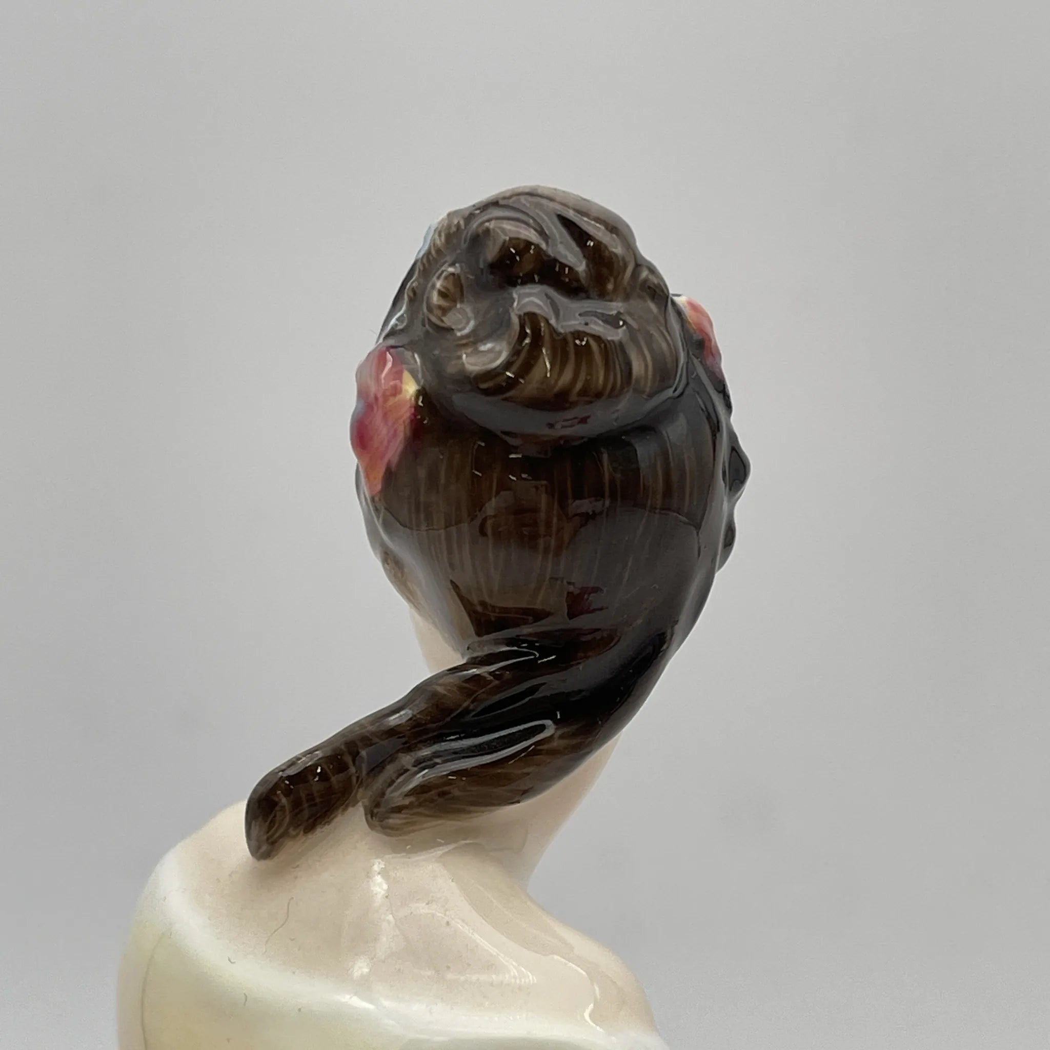 【复古】陶瓷器玩偶/ Royal Doulton / Southern Belle / 20c中后期/ Bone China /英国/手绘
