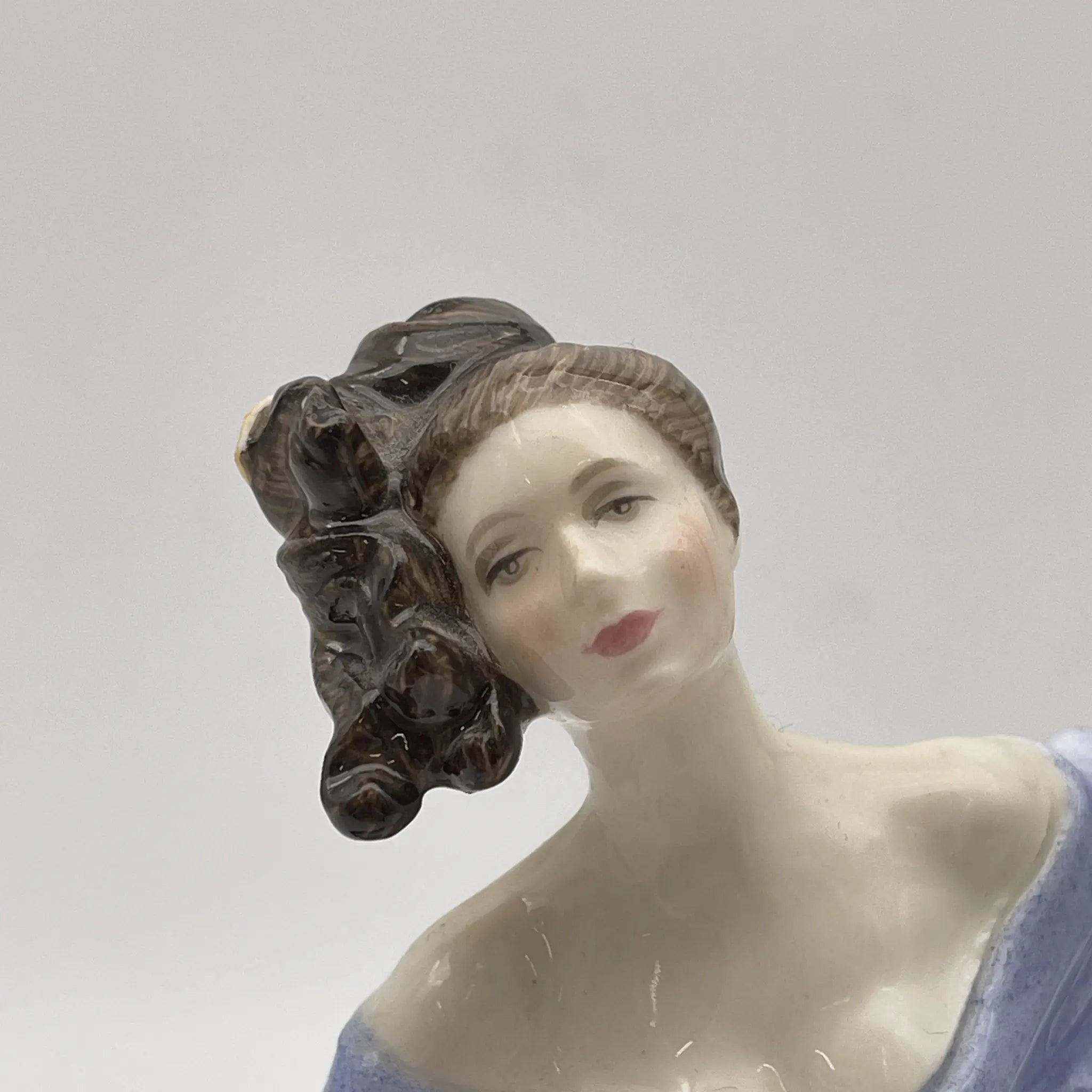 【再利用】手办(陶瓷人偶)/ Royal Doulton / Elaine / 20c后期/ Bone China /英国/ Peggy Davies,手绘