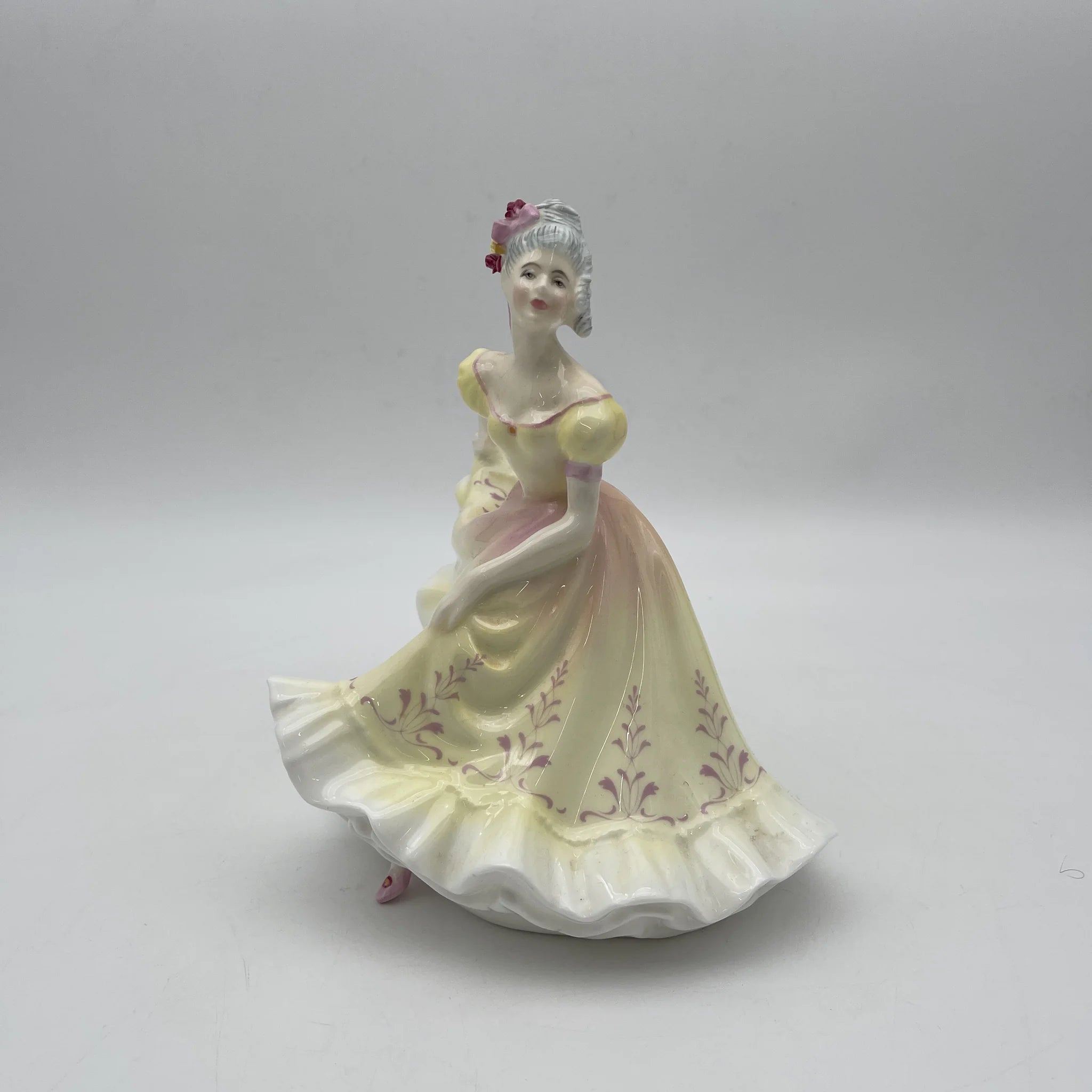【复古】陶俑/ Royal Doulton / Ninette / 20c后期/ Bone China /英国/ Peggy Davies,手绘