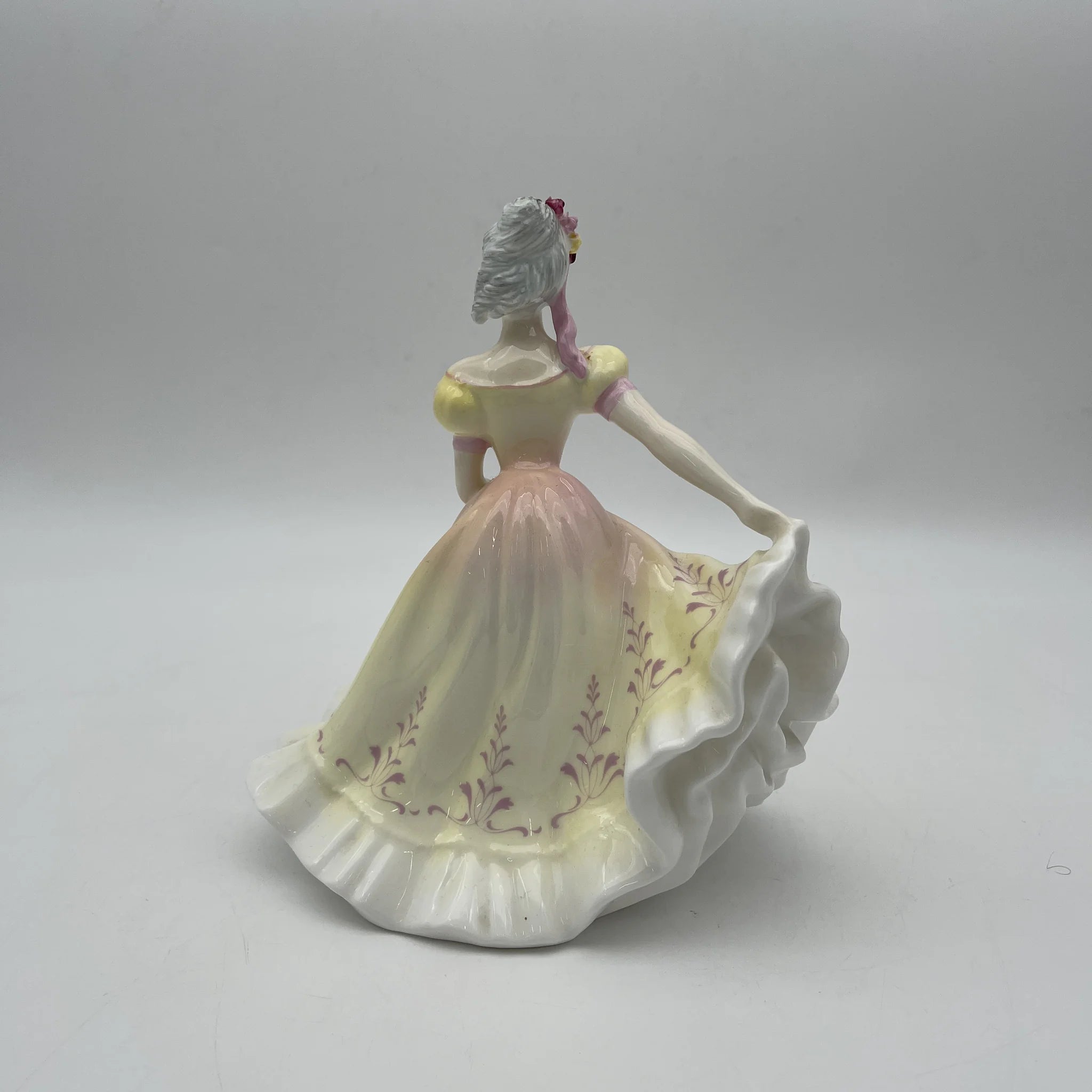 【复古】陶俑/ Royal Doulton / Ninette / 20c后期/ Bone China /英国/ Peggy Davies,手绘