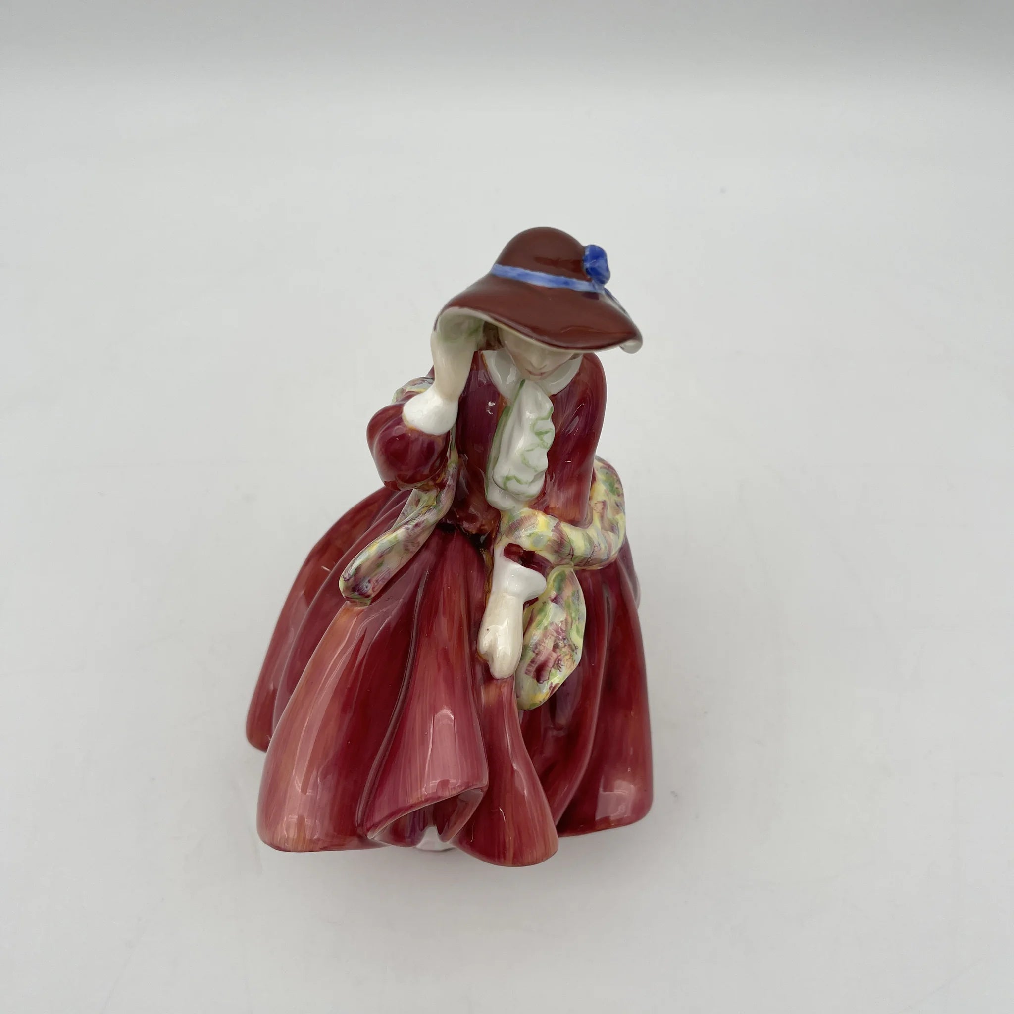 【复古】手办(陶瓷器人偶)/ Royal Doulton / Top o' the Hill / 20c中后期/ Bone China /英国/手绘