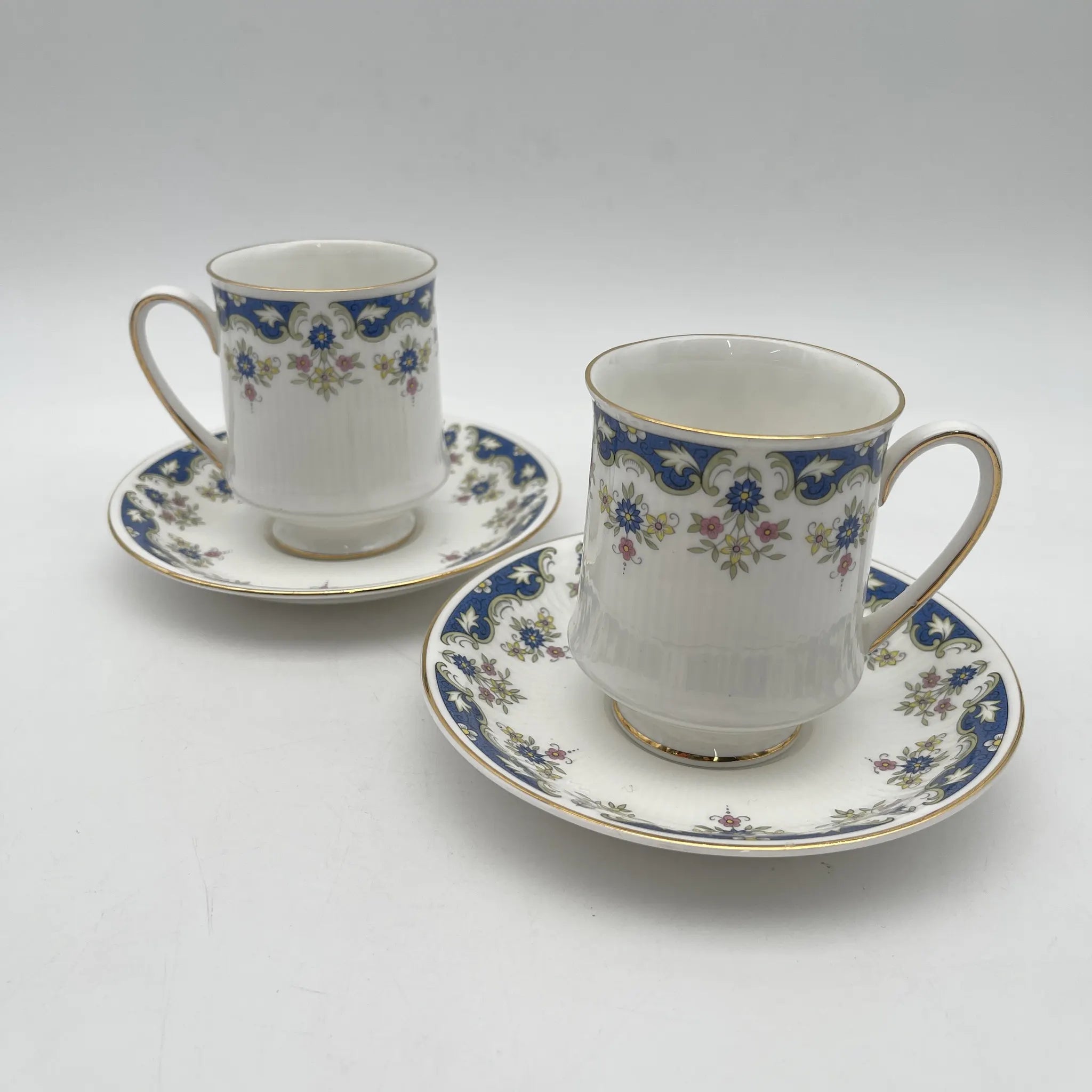 【复古】杯&碟2p / Paragon / Coniston /估计20c中期/ Fine Bone China /英国/果味,钴,小花