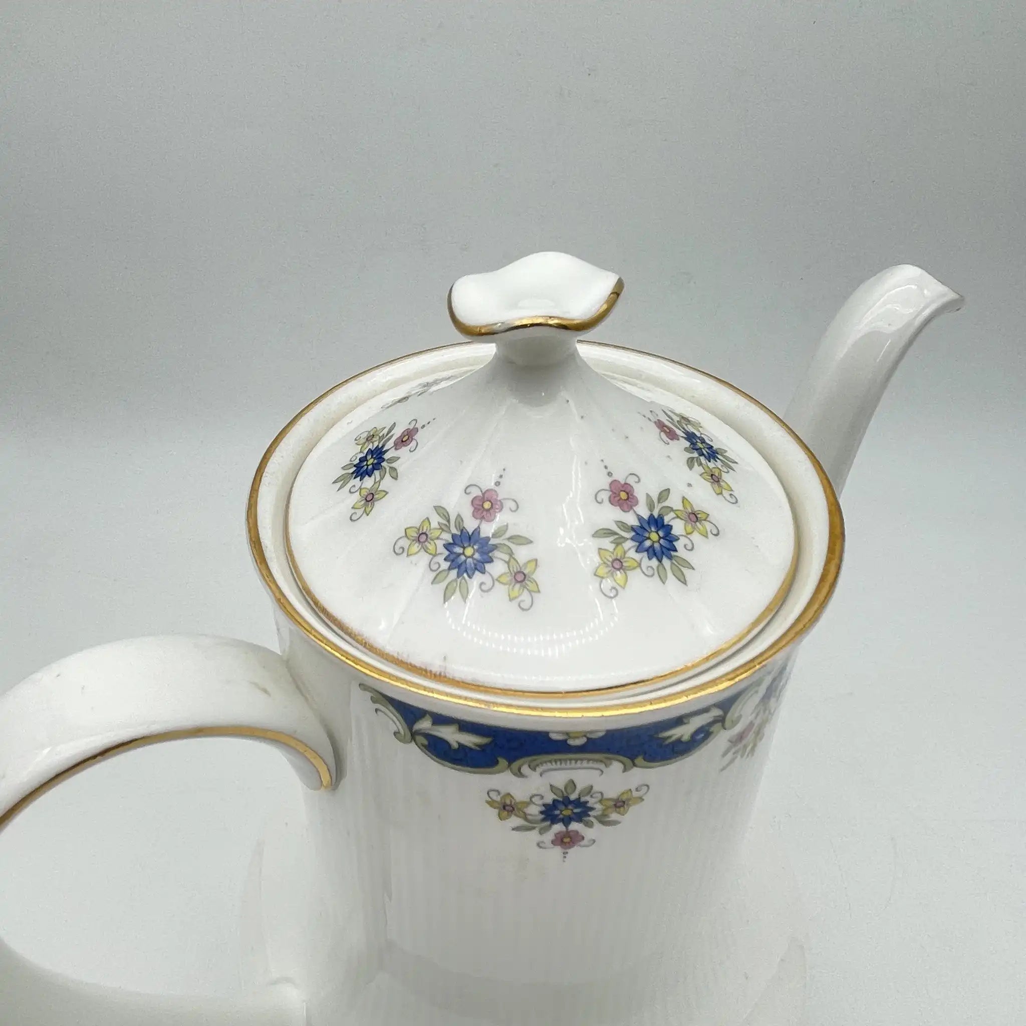 【复古】咖啡壶/ Paragon / Coniston /估计20c中期/ Fine Bone China /英国/果味,钴,小花