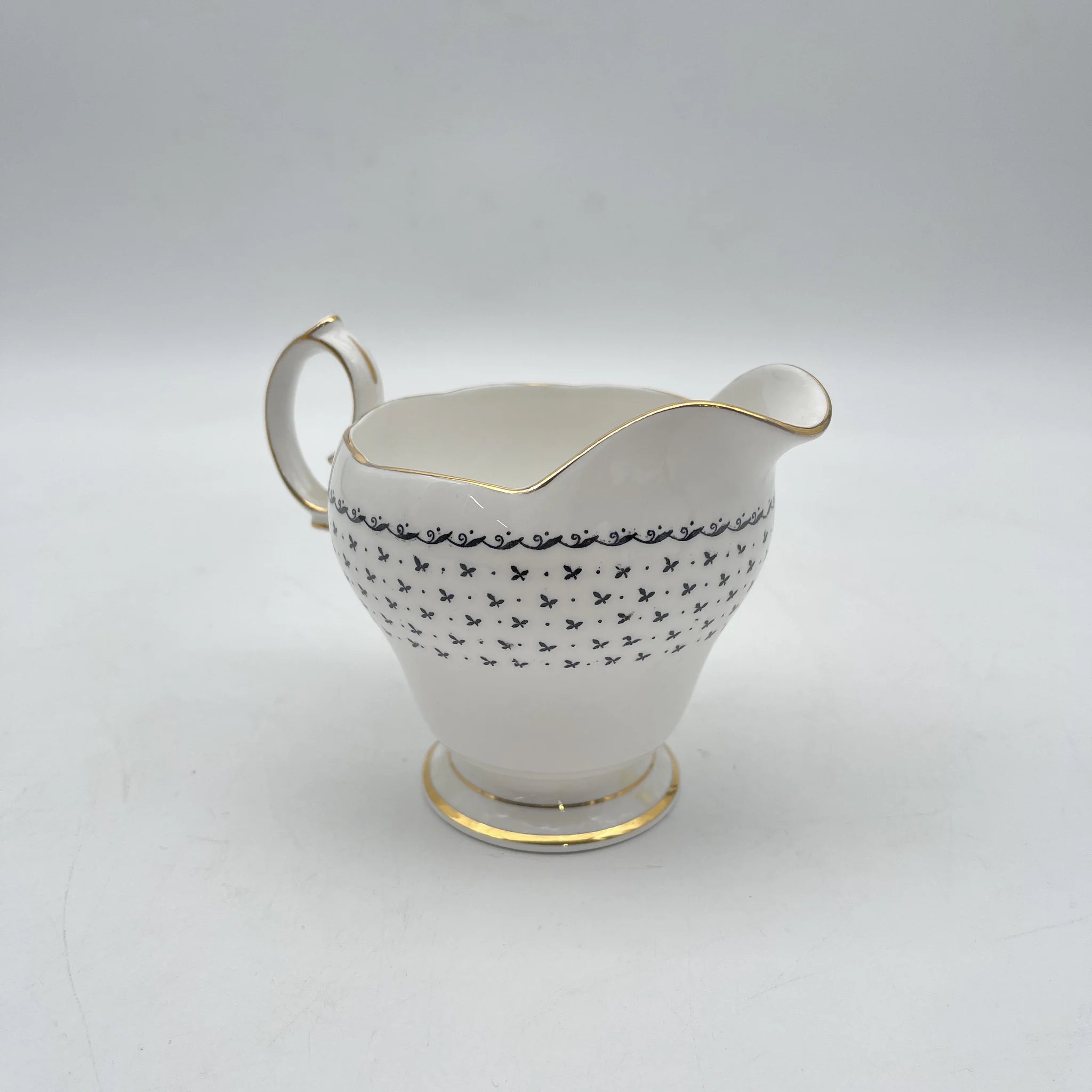 【复古】creamer / Queen Anne / Georgian /推测20c中期/ Fine Bone China /英国