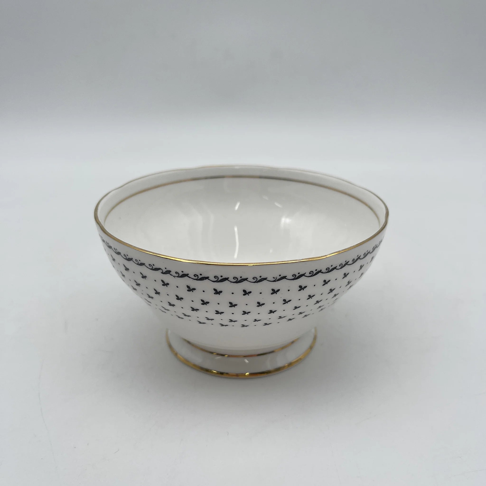 【复古】咖啡欧蕾碗/ Queen Anne / Georgian /推测20c中期/ Fine Bone China /英国