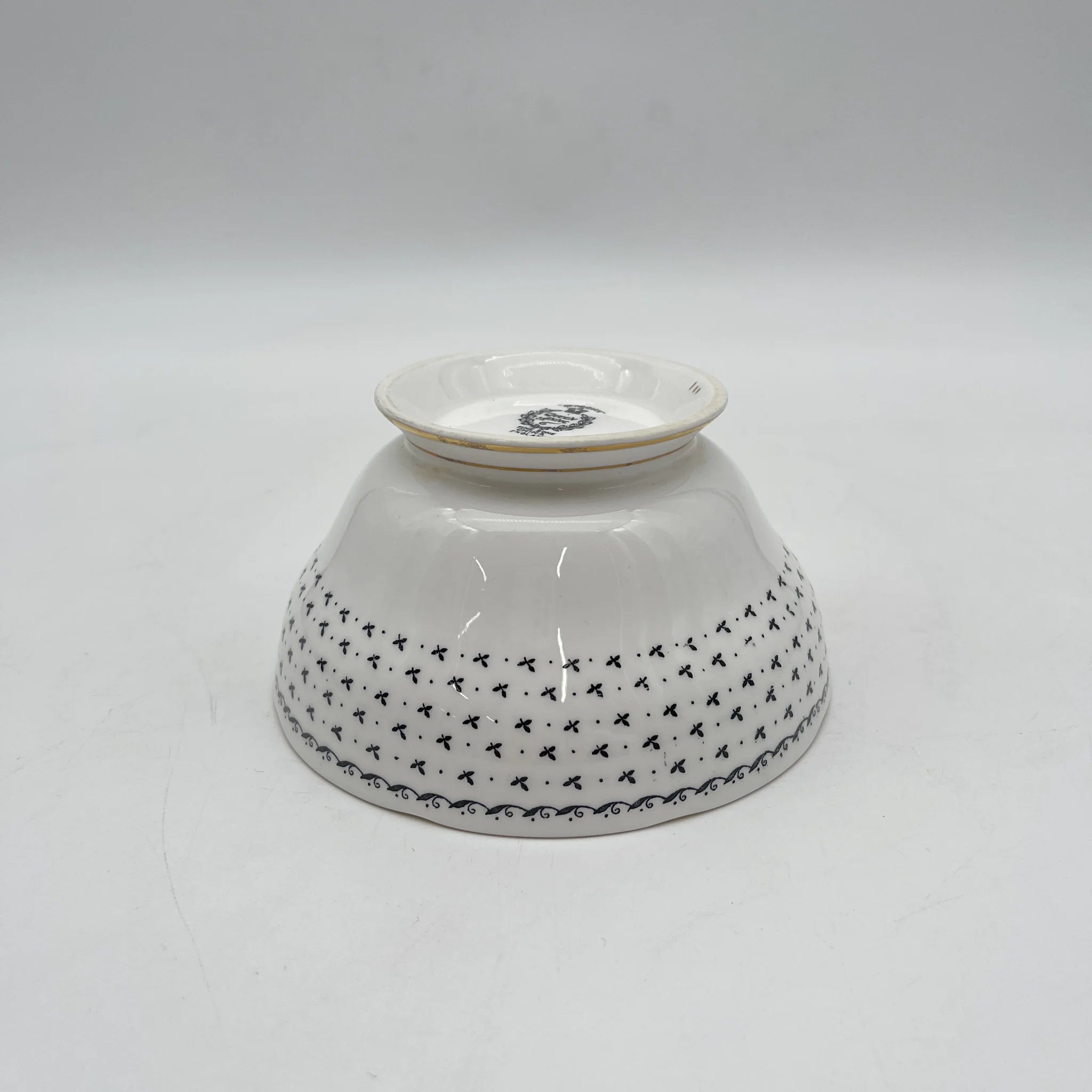 【复古】咖啡欧蕾碗/ Queen Anne / Georgian /推测20c中期/ Fine Bone China /英国
