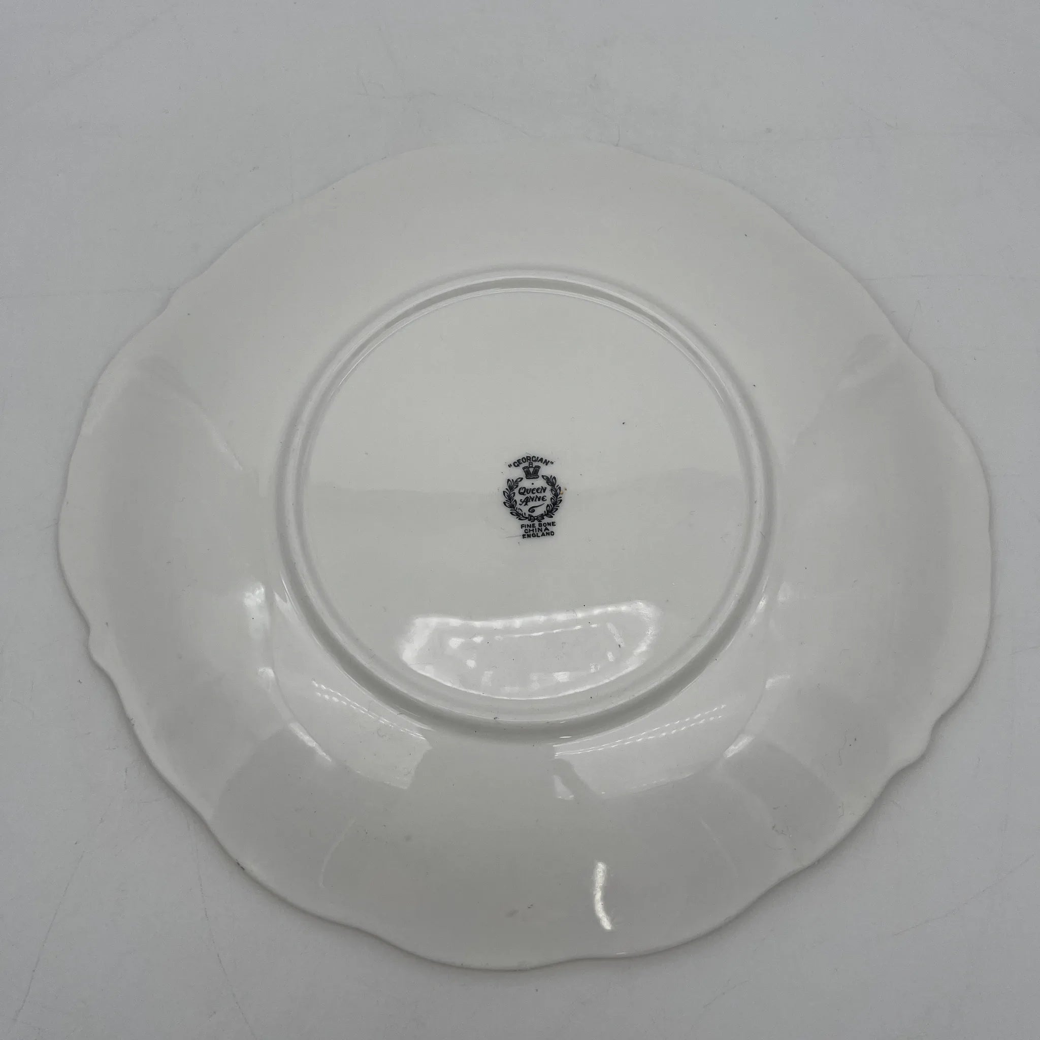 【复古】晚餐盘(主盘)/ Queen Anne / Georgian /推测20c中期/ Fine Bone China /英国/带耳