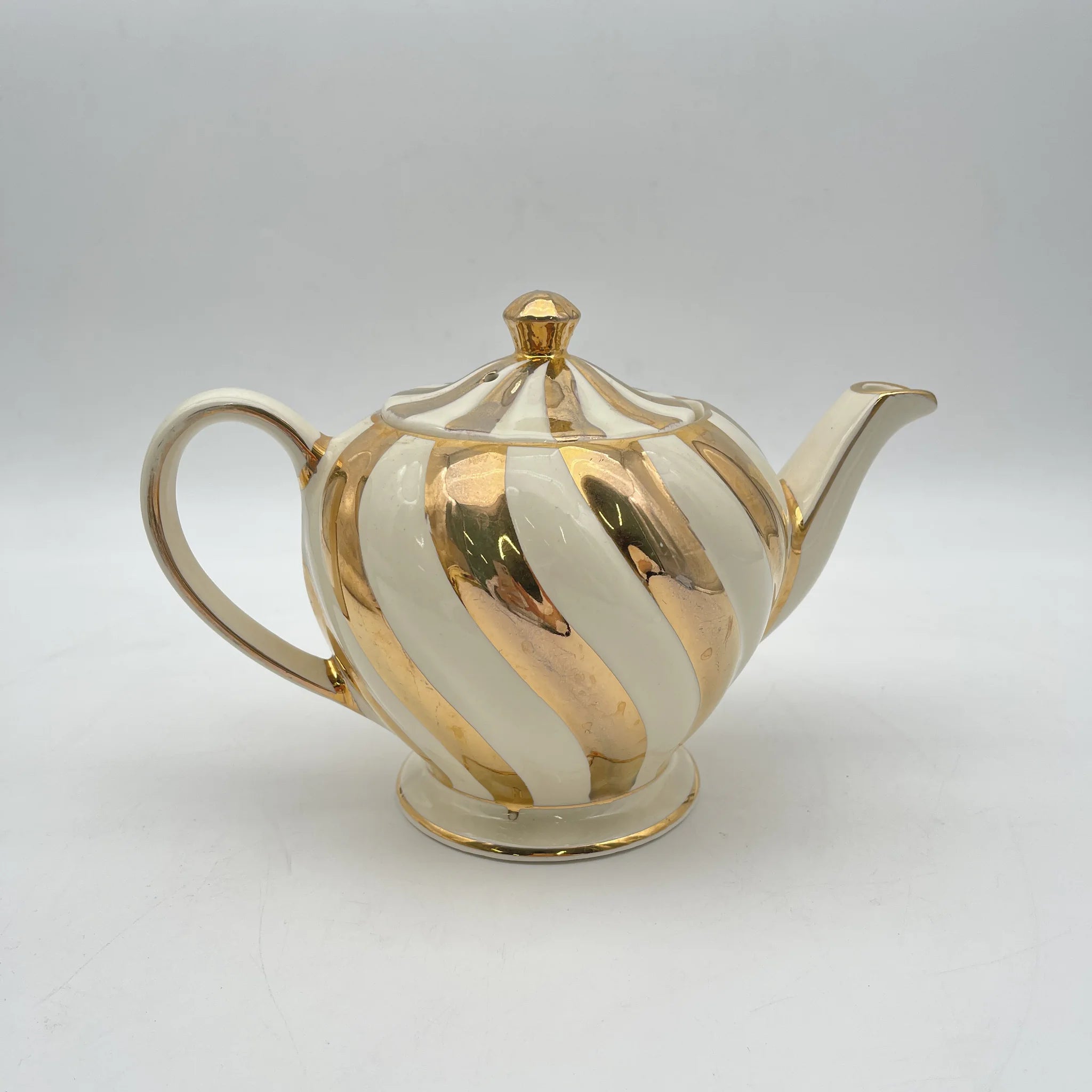 【再利用】茶壶/ James Sadler & Sons /估计20c晚期/陶器/英国