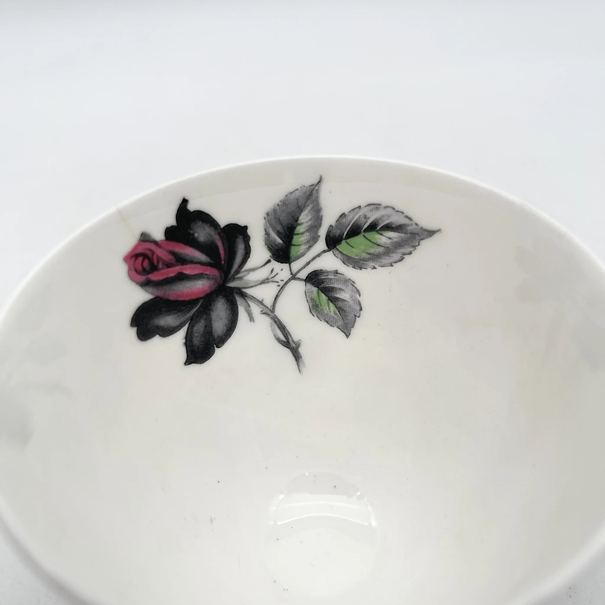 【复古】三重奏(c&s +甜点盘)2p / Royal Albert / Masquerade /估计20c中期/ Bone China /英国/黑玫瑰