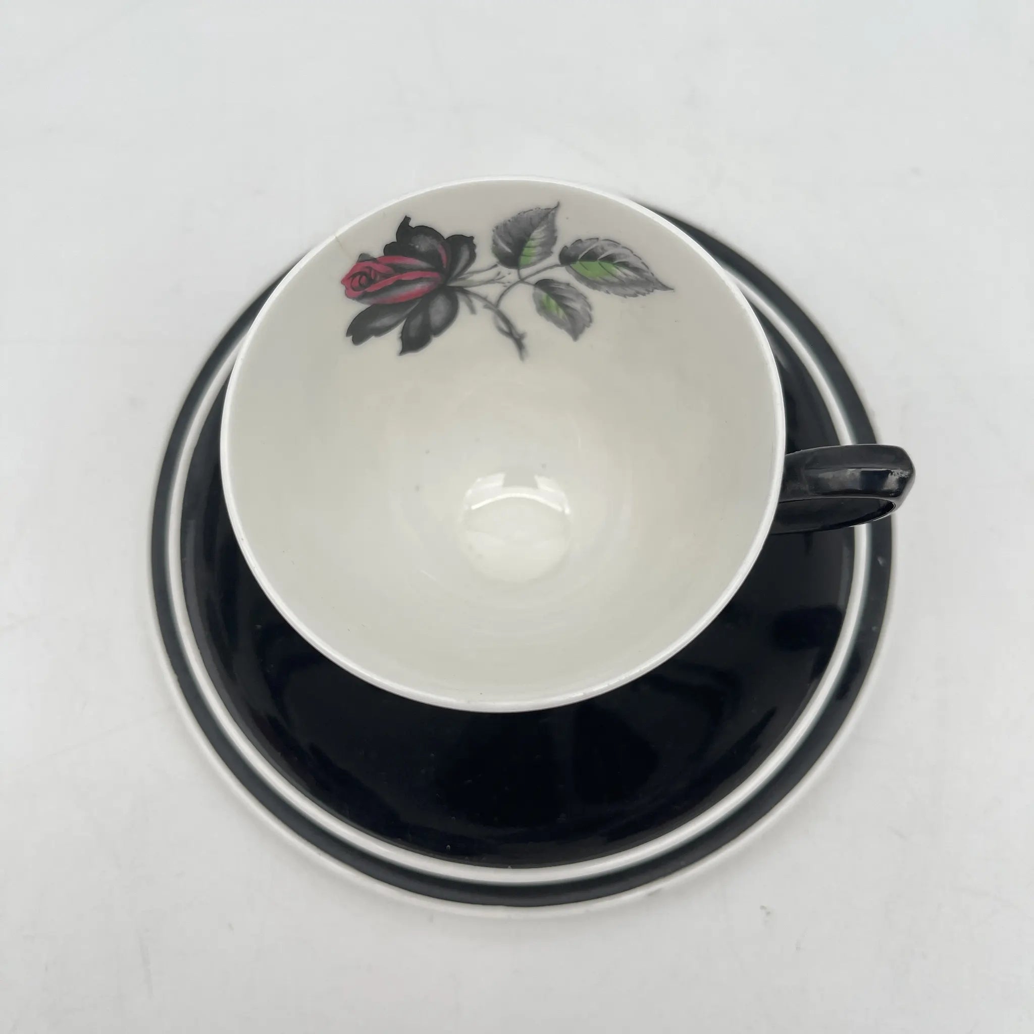 【复古】三重奏(c&s +甜点盘)2p / Royal Albert / Masquerade /估计20c中期/ Bone China /英国/黑玫瑰