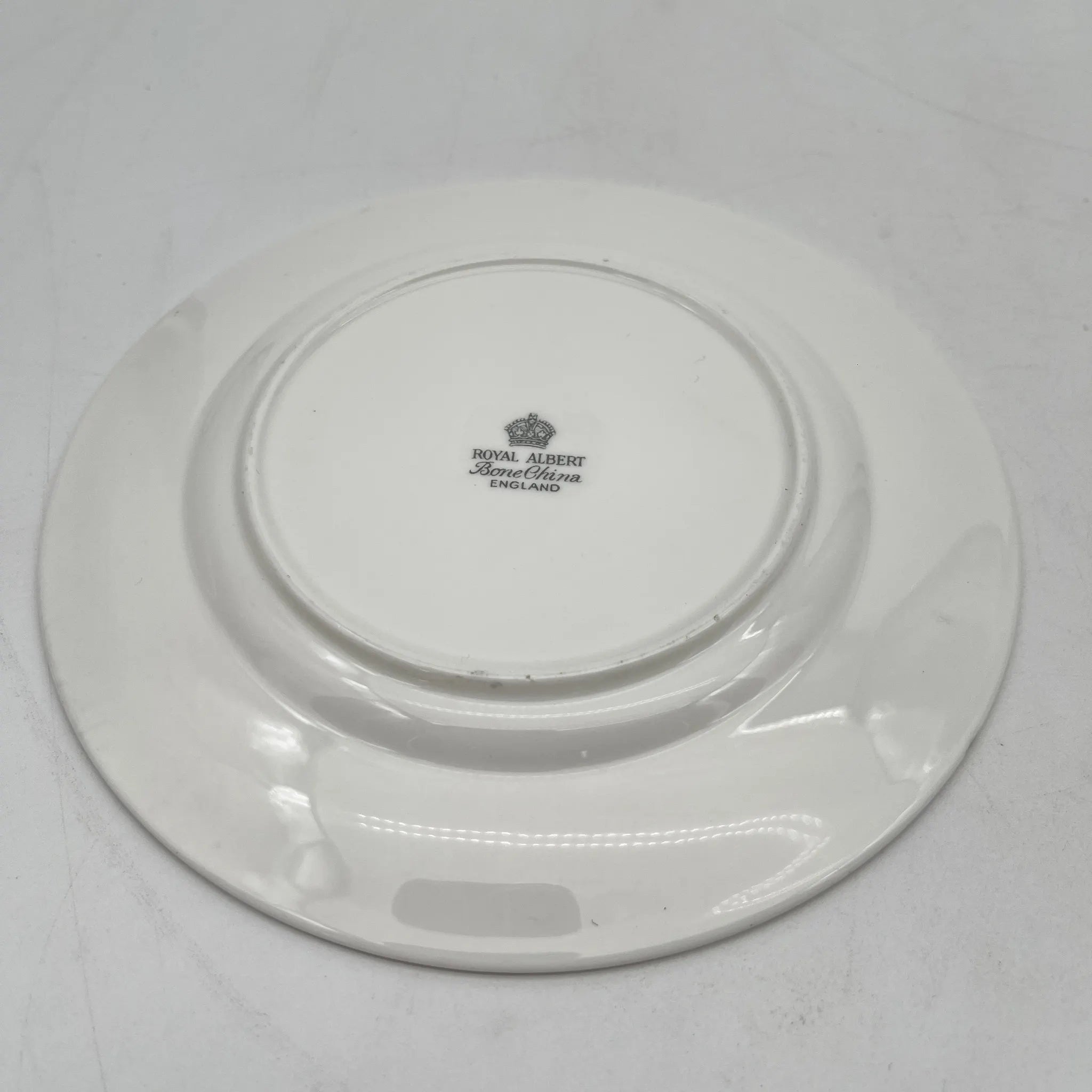【复古】三重奏+甜点盘/ Royal Albert / Masquerade /估计20c中期/ Bone China /英国/黑玫瑰