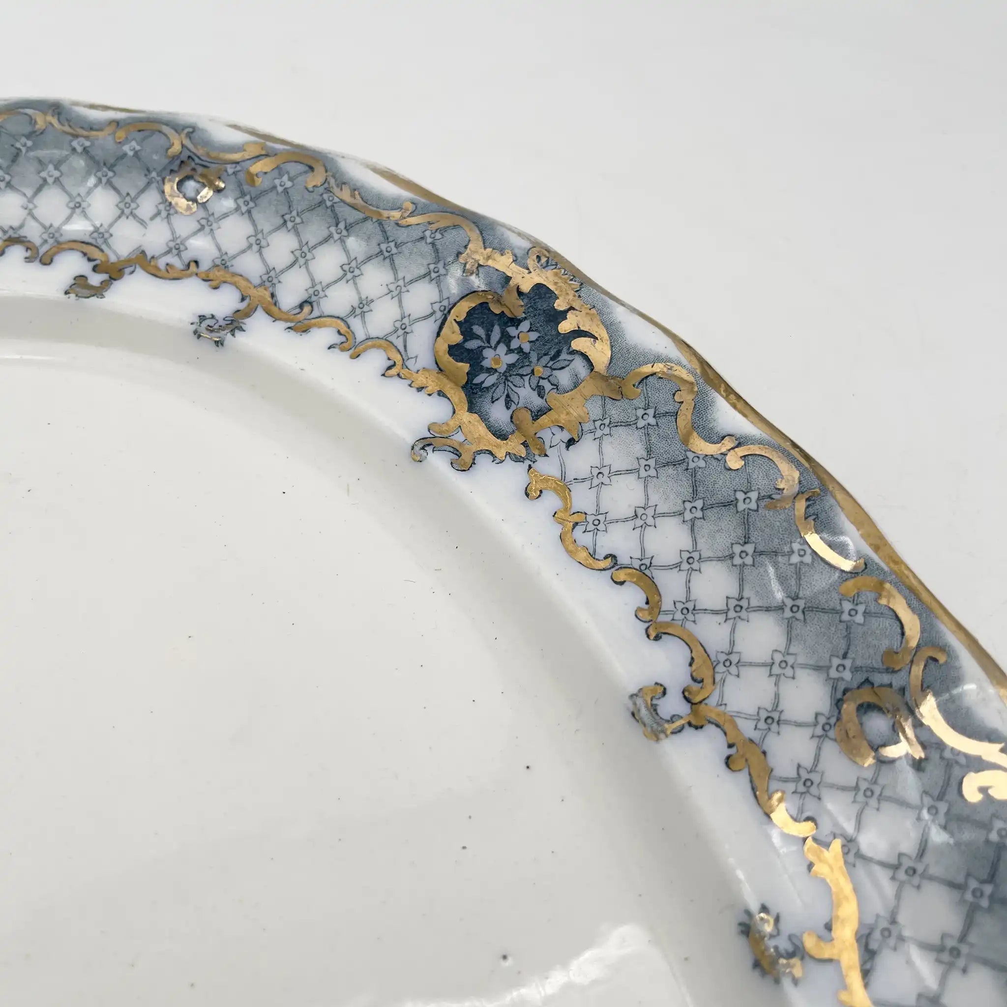 【古董】椭圆形盘子/ Furnivals / Venice /估计1900年左右/陶器/英国/罗卡伊,卷轴,拉提斯作品