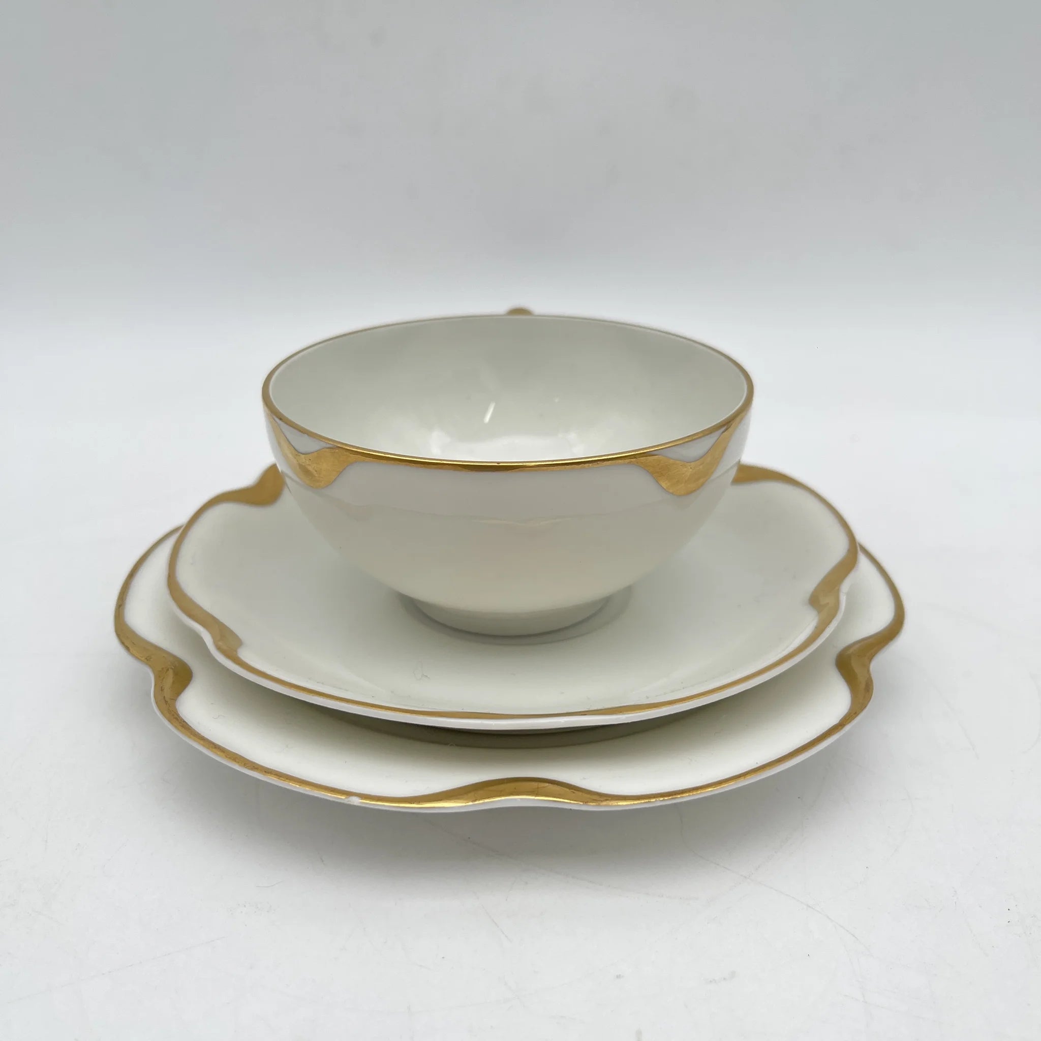 【古董】三重奏(茶杯&茶托+甜点盘)+茶托