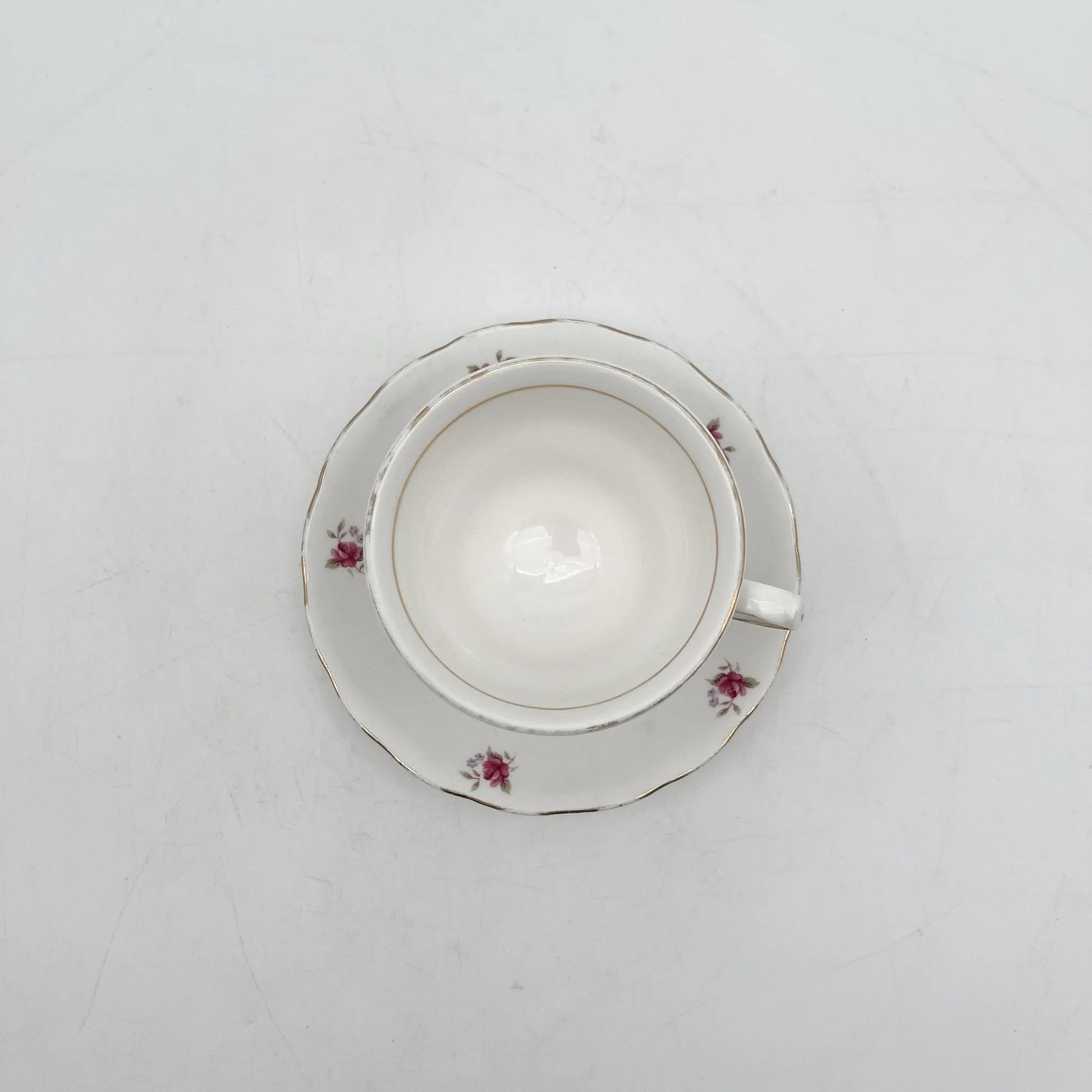 【复古】杯&碟子/ Crown Royal /估计20c中/ Bone China /英国/玫瑰,金彩