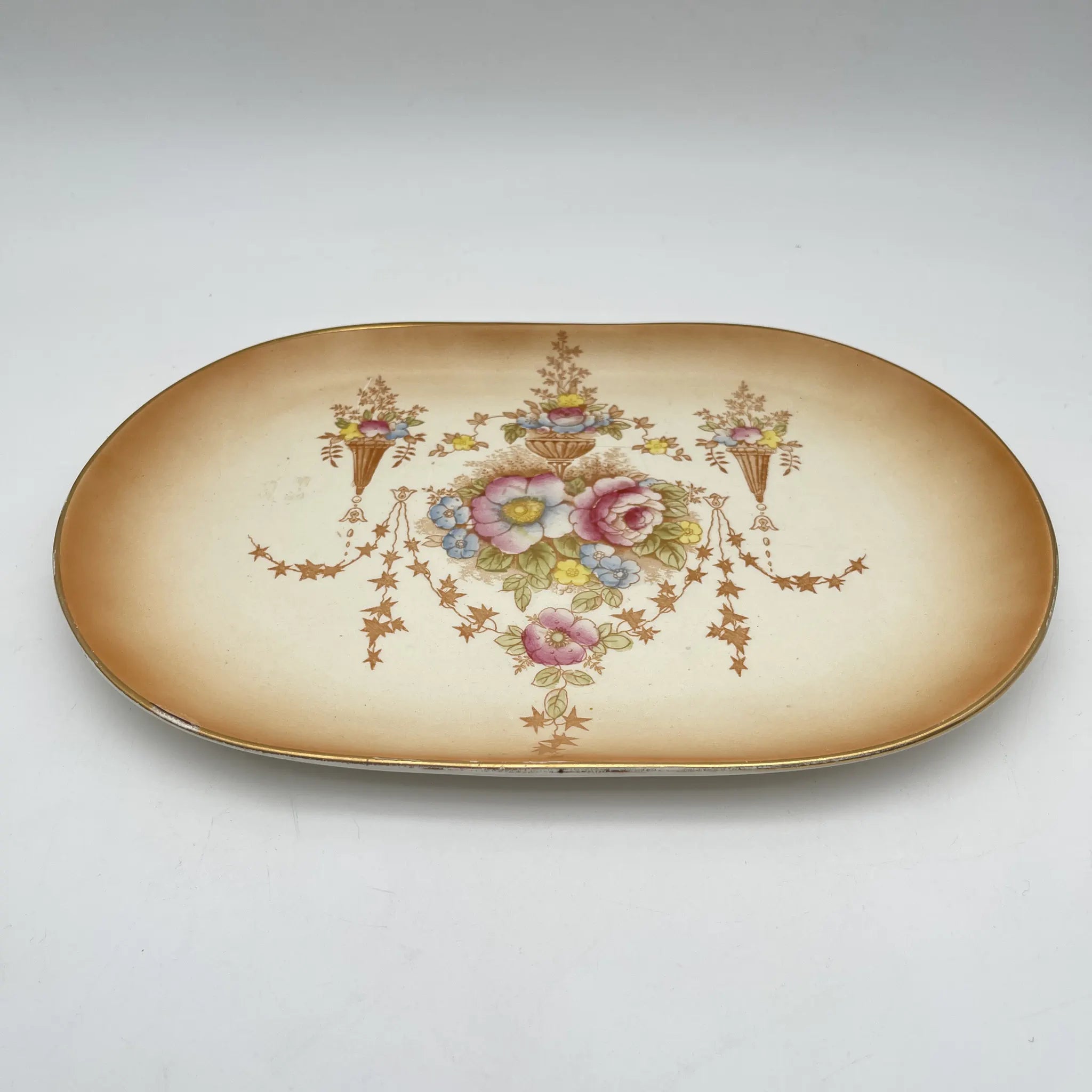 【アンティーク】 サービングプレート (大皿) / Crown Devon (クラウンデボン) / Spring / 1910年代 / 陶器 / イギリス / 銅板転写, 手彩色 金彩