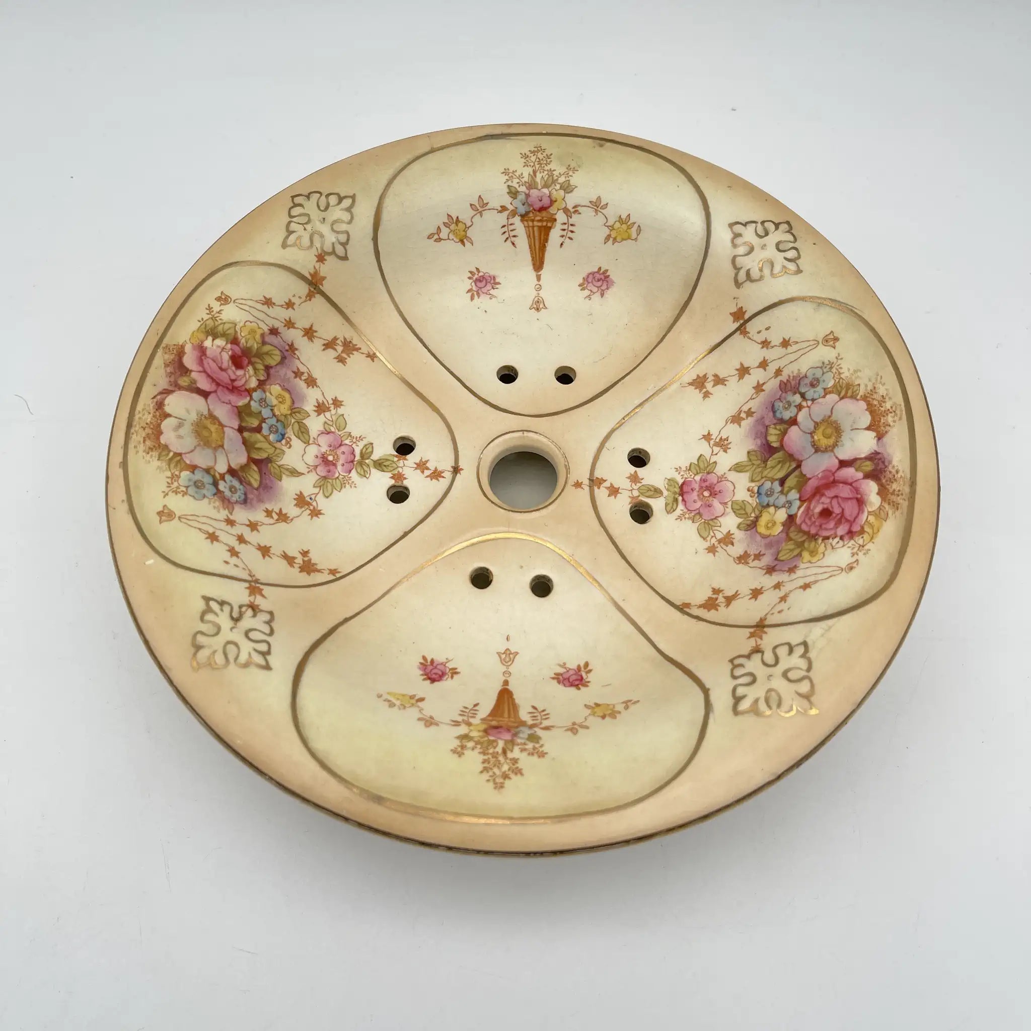 【アンティーク】 ソープディッシュ / Crown Devon (クラウンデボン) / Spring / 1910-1920年代 / 陶器 / イギリス / 銅板転写, 手彩色 金彩