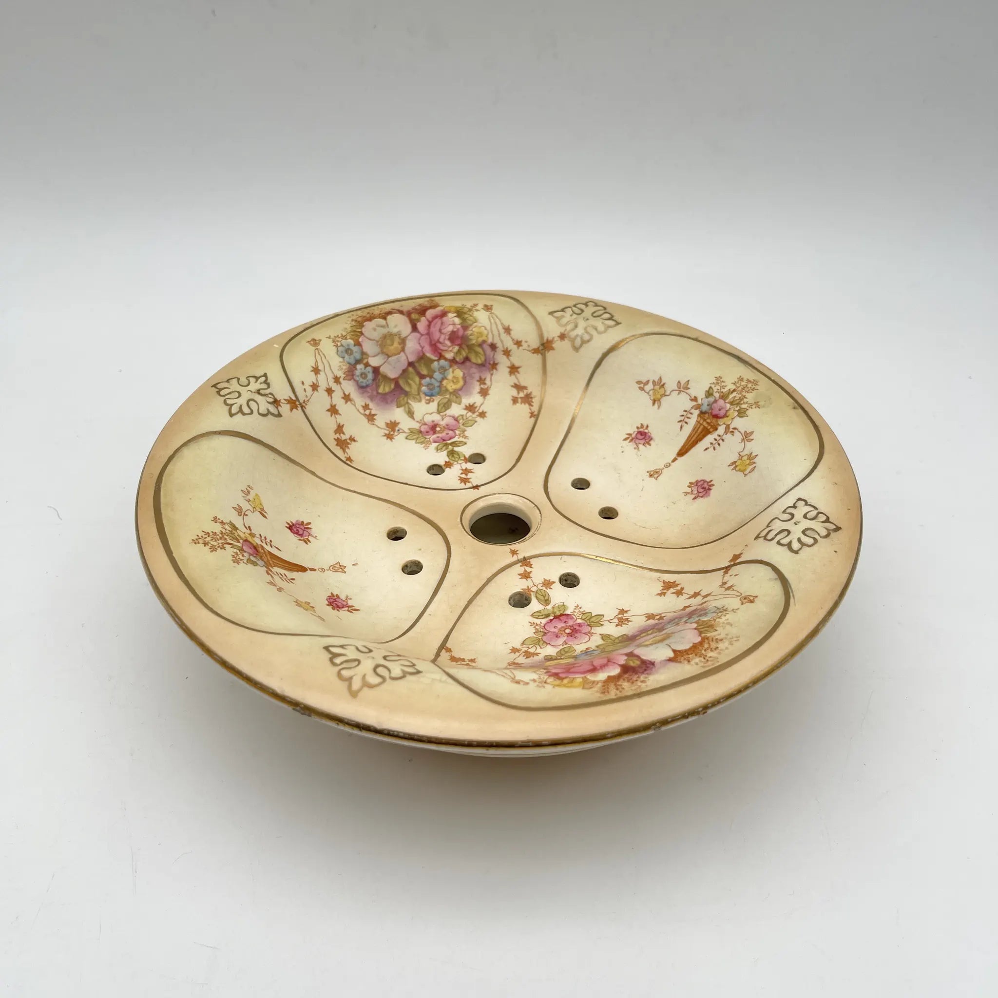 【アンティーク】 ソープディッシュ / Crown Devon (クラウンデボン) / Spring / 1910-1920年代 / 陶器 / イギリス / 銅板転写, 手彩色 金彩