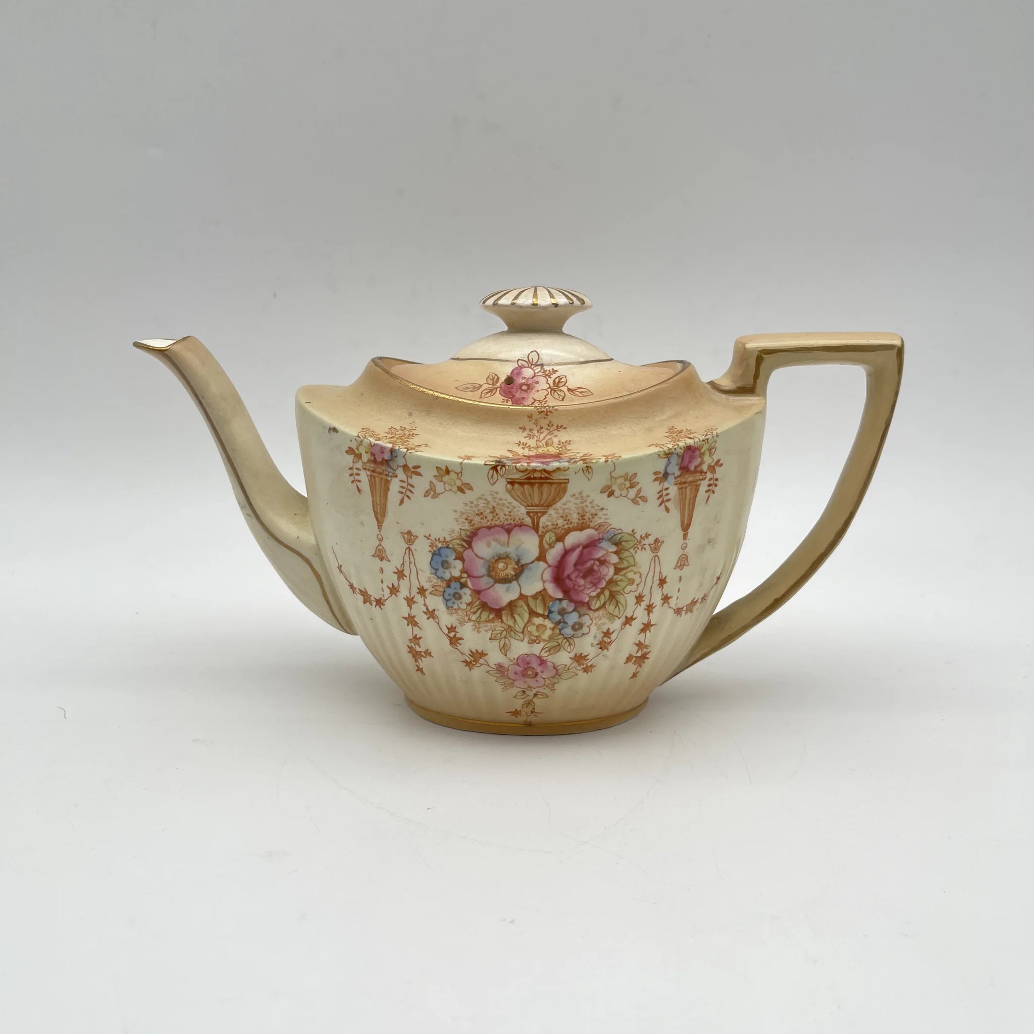 【アンティーク】 ティーポット / Crown Devon (クラウンデボン) / Spring / 1910-1920年代 / 陶器 / イギリス / 銅板転写, 手彩色 金彩