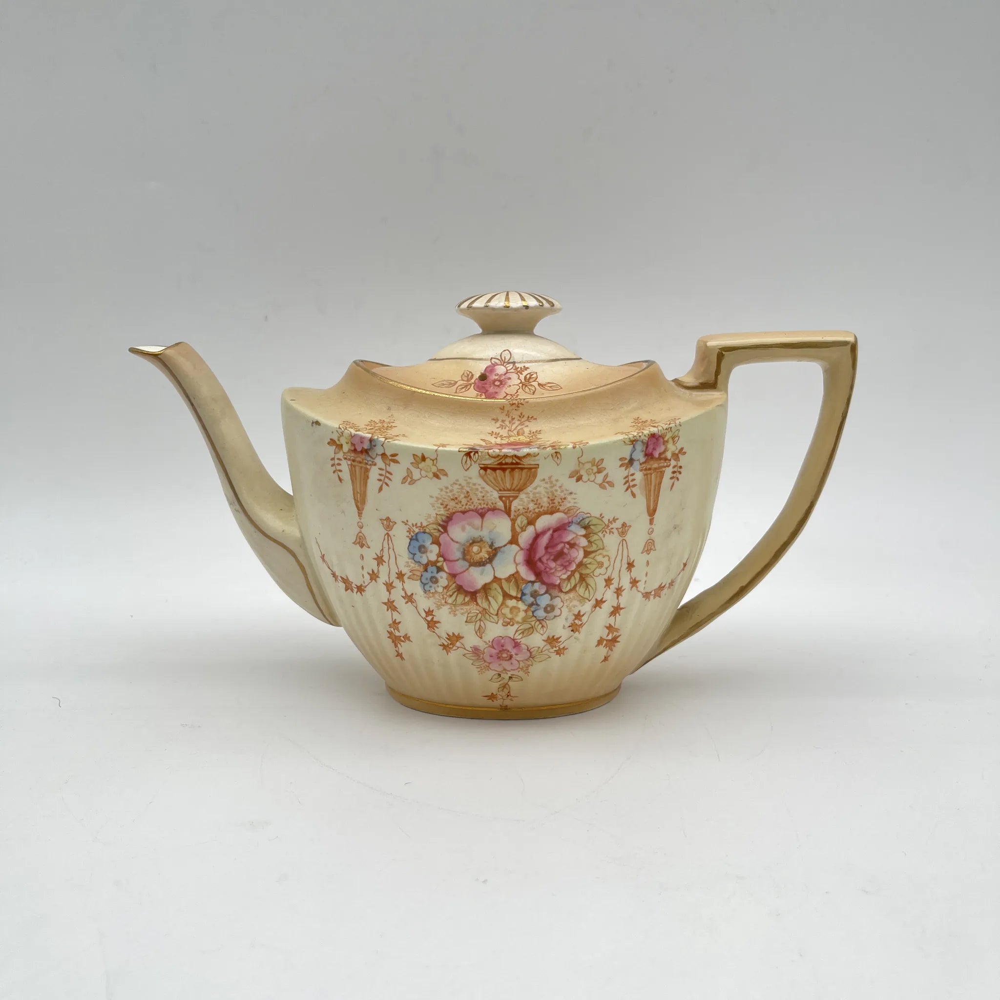 【アンティーク】 ティーポット / Crown Devon (クラウンデボン) / Spring / 1910-1920年代 / 陶器 / イギリス / 銅板転写, 手彩色 金彩