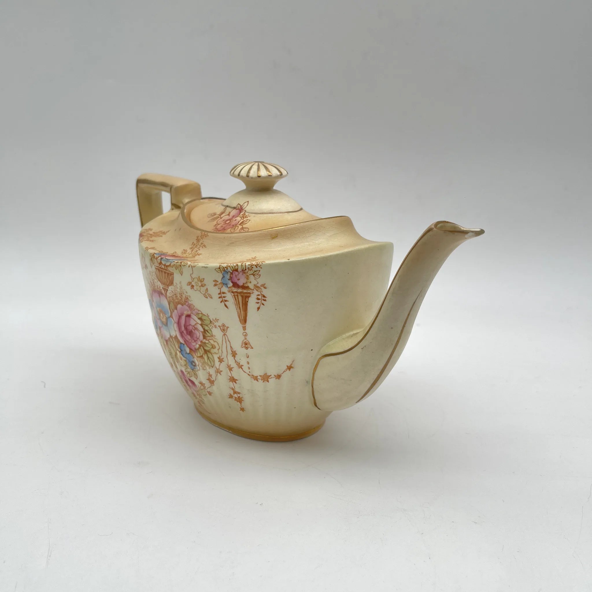 【アンティーク】 ティーポット / Crown Devon (クラウンデボン) / Spring / 1910-1920年代 / 陶器 / イギリス / 銅板転写, 手彩色 金彩