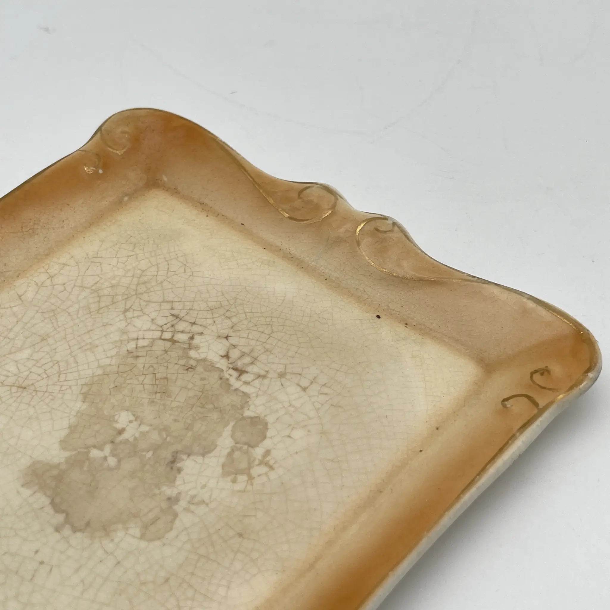 【アンティーク】 チーズ・バターディッシュ (チーズ・バターケース) / Crown Devon (クラウンデボン) / Spring / 1910-1920年代 / 陶器 / イギリス / 銅板転写, 手彩色 金彩