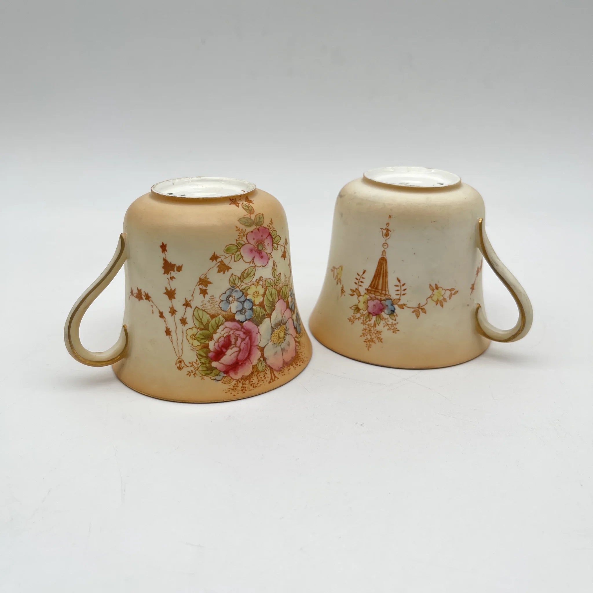 【アンティーク】 ティーカップ2P / Crown Devon (クラウンデボン) / Spring / 1910-1920年代 (推定) / 陶器 / イギリス / 銅板転写, 手彩色 金彩