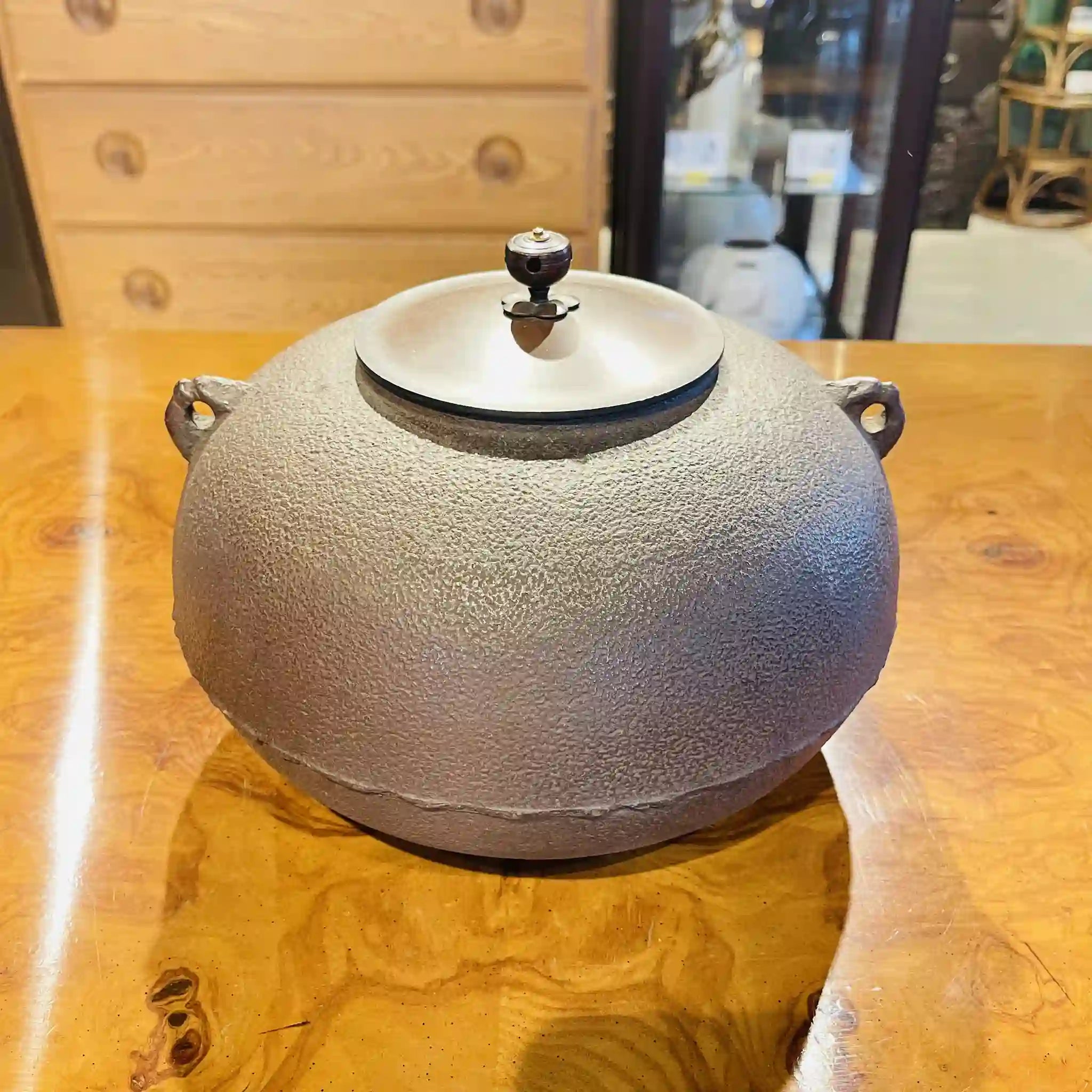 【骨董品】 茶道具 / 風炉釜 平丸 / 未使用,箱あり