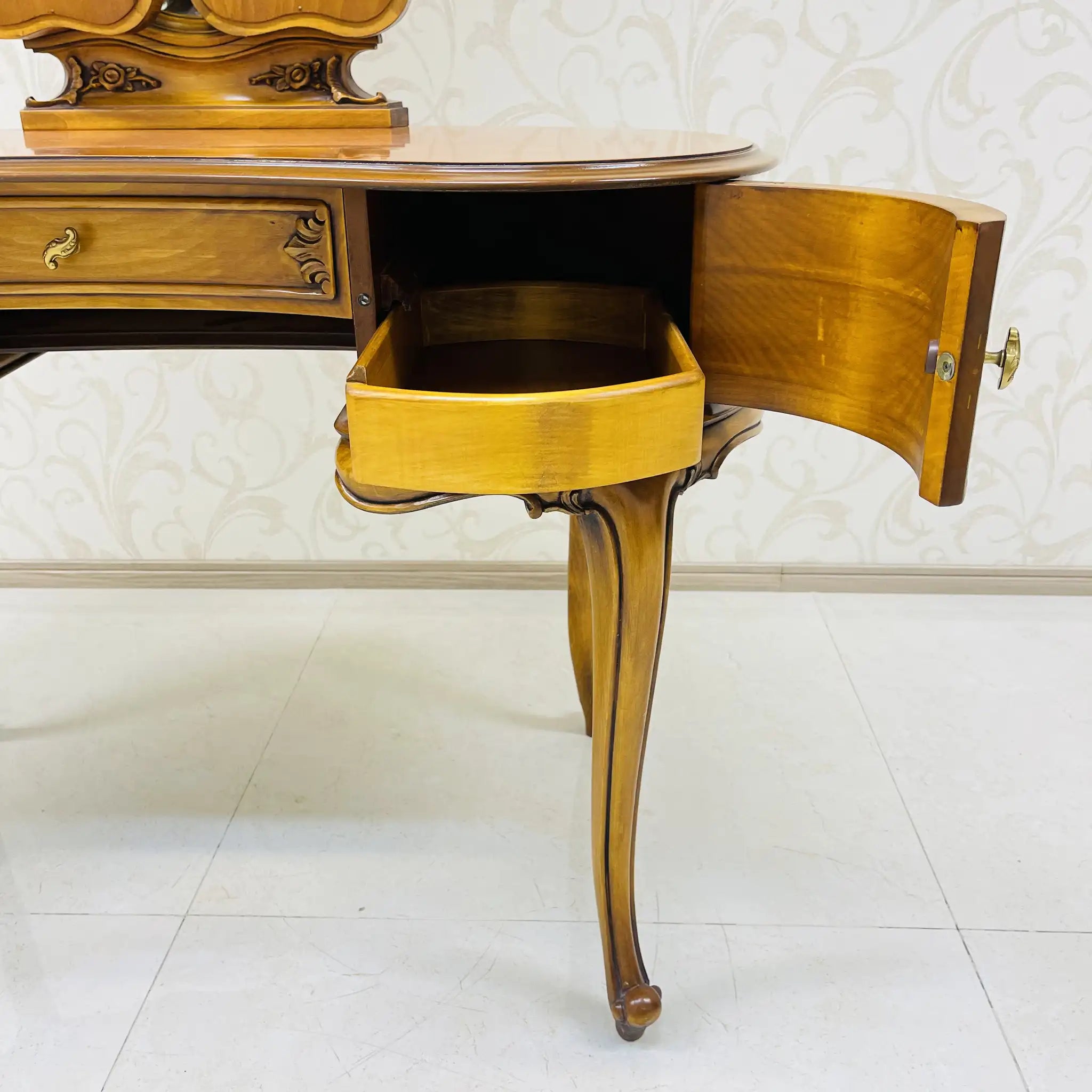 【リユース】 ドレッサー