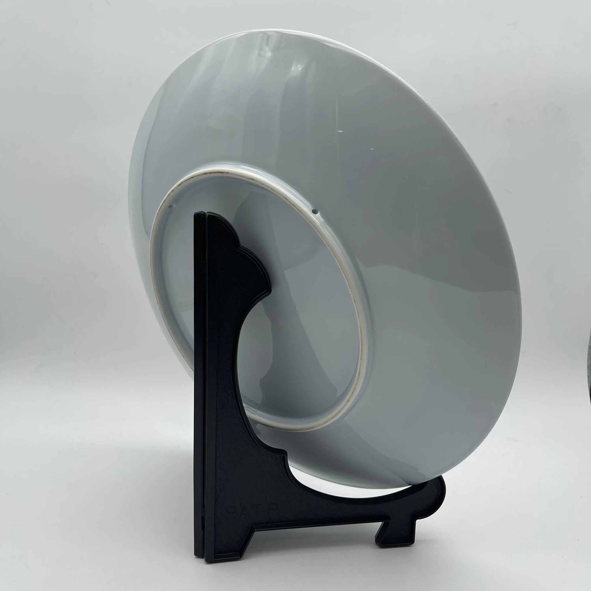 【骨董品】 飾皿 皿立て付 / 有田焼 / 松九寿門 綿桃花絵 / Bone China / 日本 / 未使用