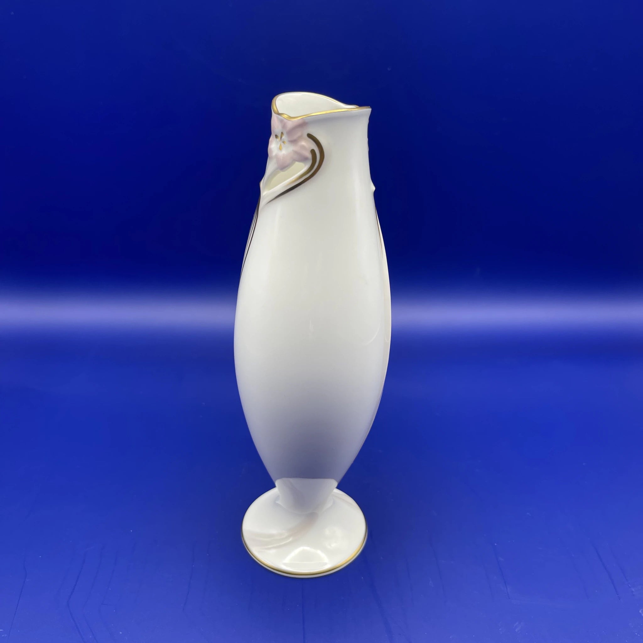 【リユース】 一輪挿し / NARUMI(ナルミ) / ギフトギャラリーシリーズ / Bone China / 日本 / 未使用 / 箱付き