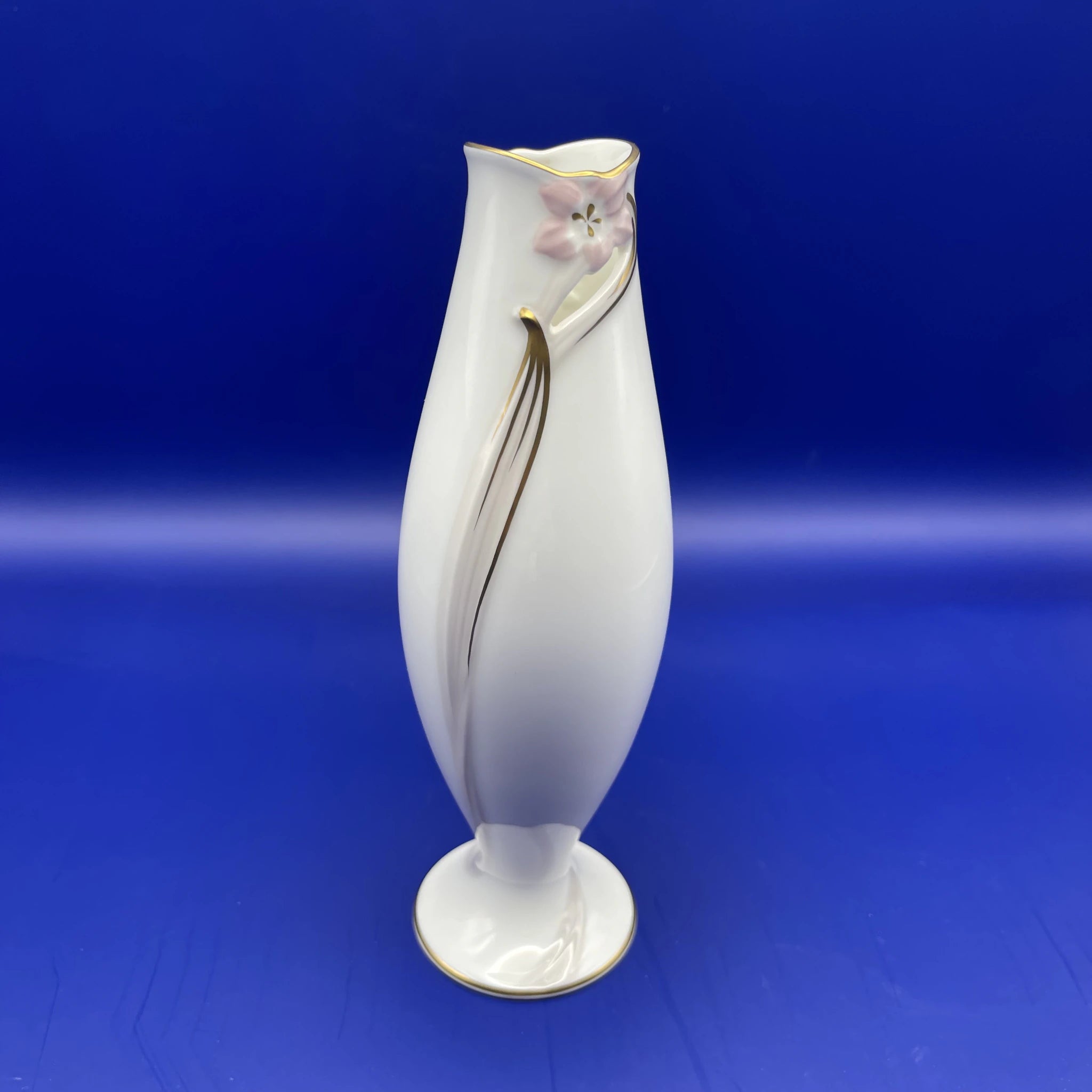 【リユース】 一輪挿し / NARUMI(ナルミ) / ギフトギャラリーシリーズ / Bone China / 日本 / 未使用 / 箱付き