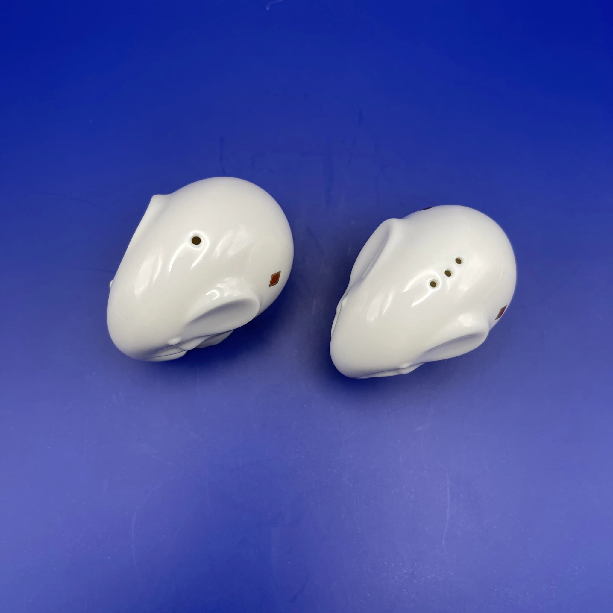 【リユース】 スパイスボトル / NARUMI(ナルミ) / ゾウ / Bone China / 日本 / 未使用 / 箱付き