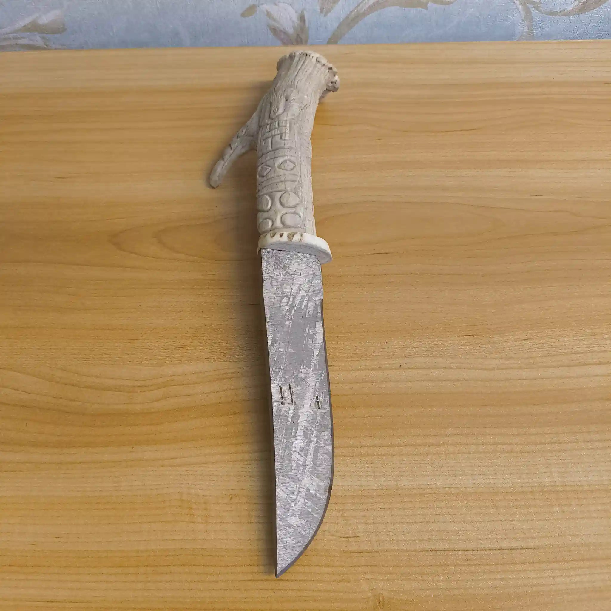 【リユース】 模造ナイフ / 鉄隕石 (推定) / 北欧 (推定)