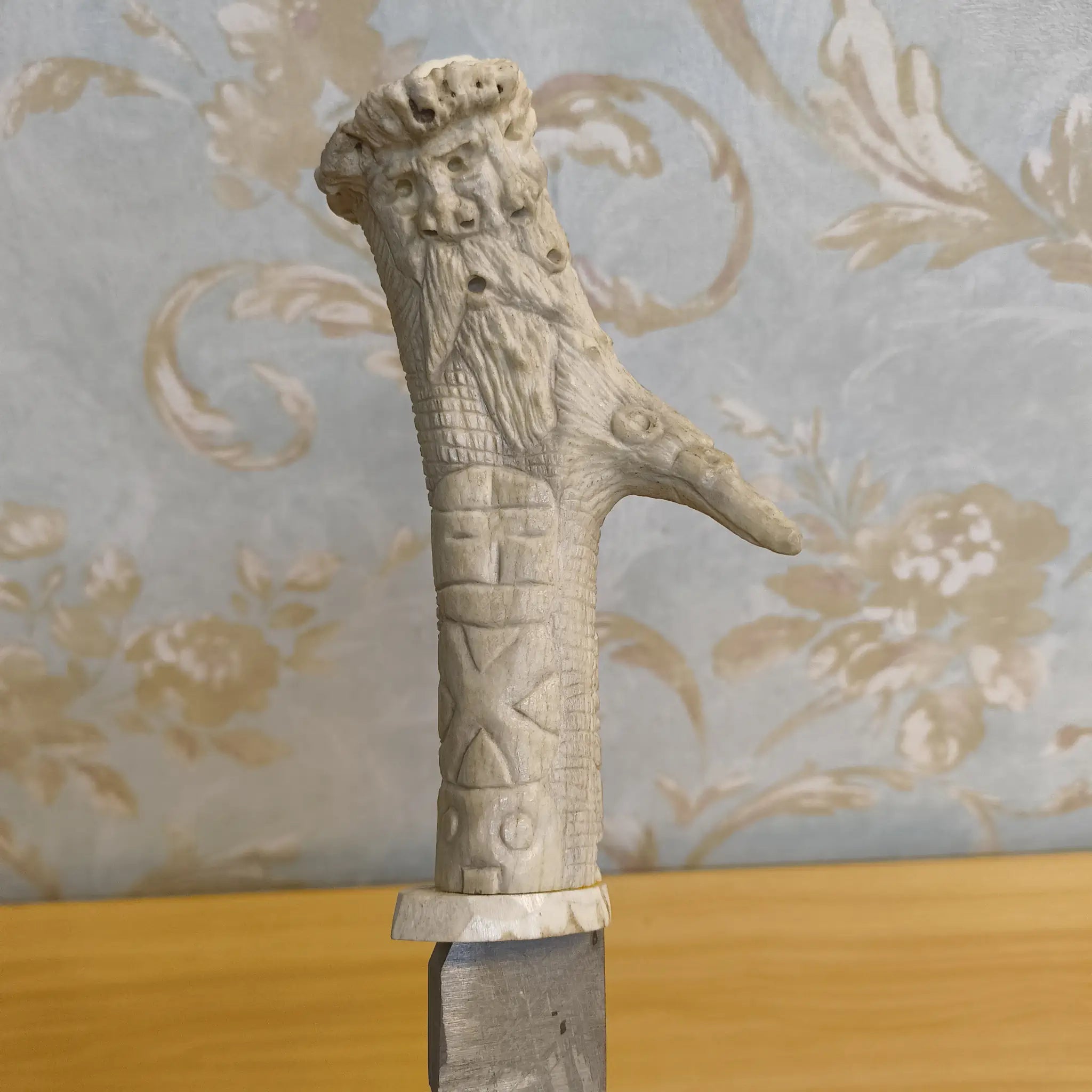 【リユース】 模造ナイフ / 鉄隕石 (推定) / 北欧 (推定)