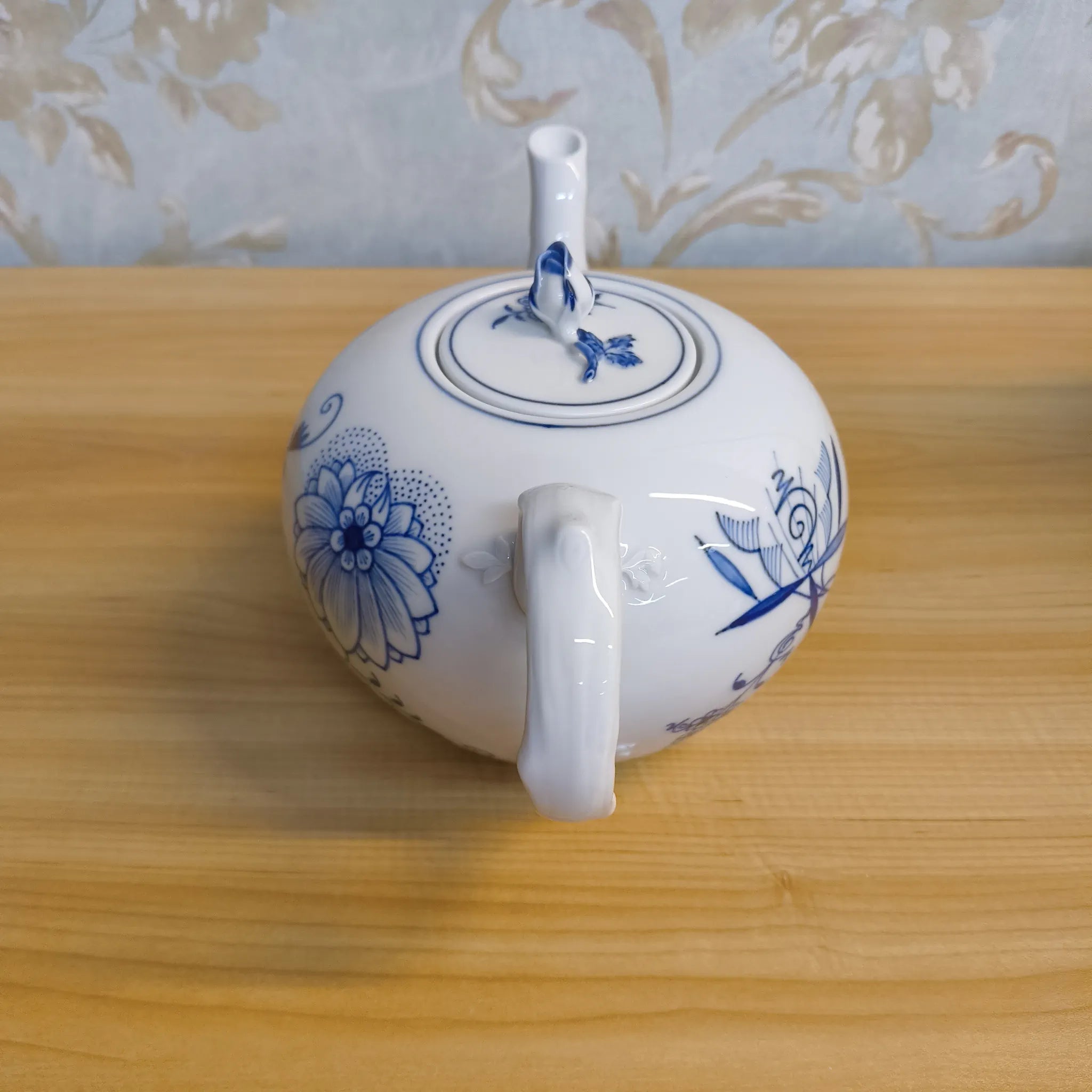 【リユース】 ティーセット (ティーポット, クリーマー, シュガーポット) / Meissen (マイセン) / Blue Onion / 推定20C後期 / 磁器 / ドイツ