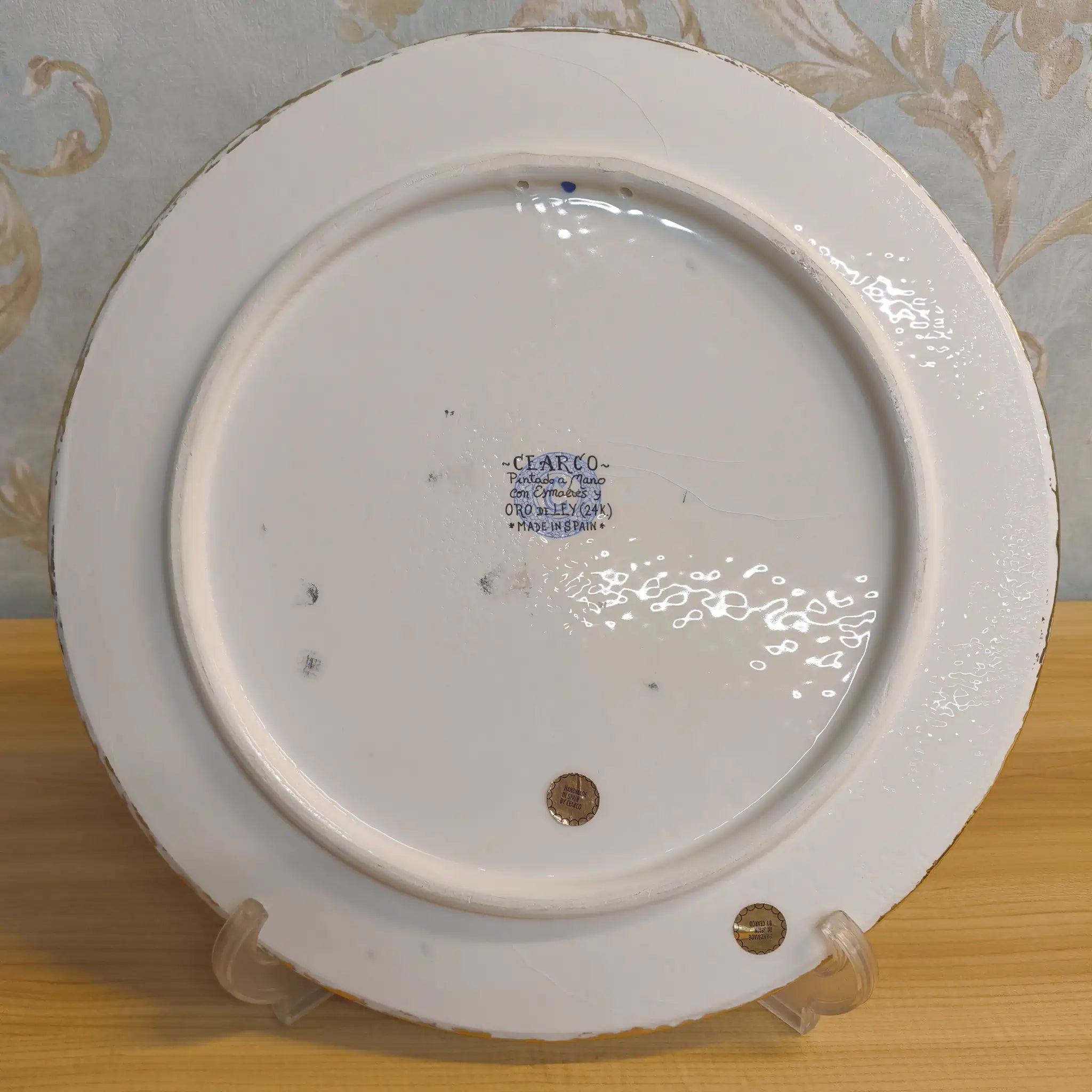 【リユース】 飾り皿 / Cearco (セアルコ) / 推定20C末 / 陶器 / スペイン / 飾り台付, エナメル彩色, 金彩