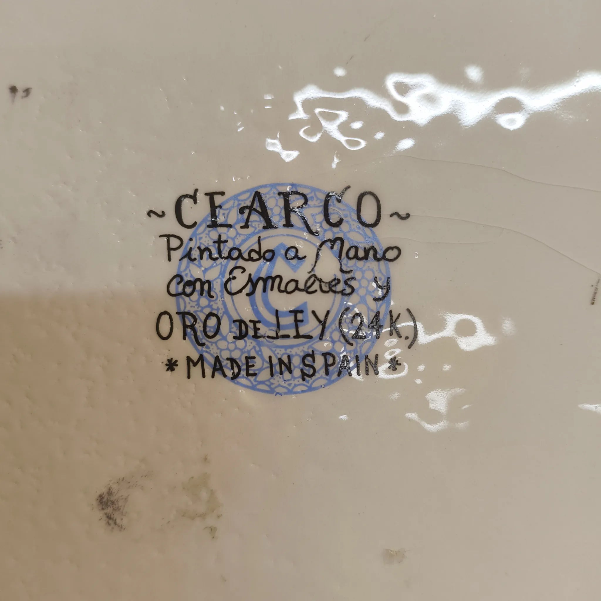 【リユース】 飾り皿 / Cearco (セアルコ) / 推定20C末 / 陶器 / スペイン / 飾り台付, エナメル彩色, 金彩