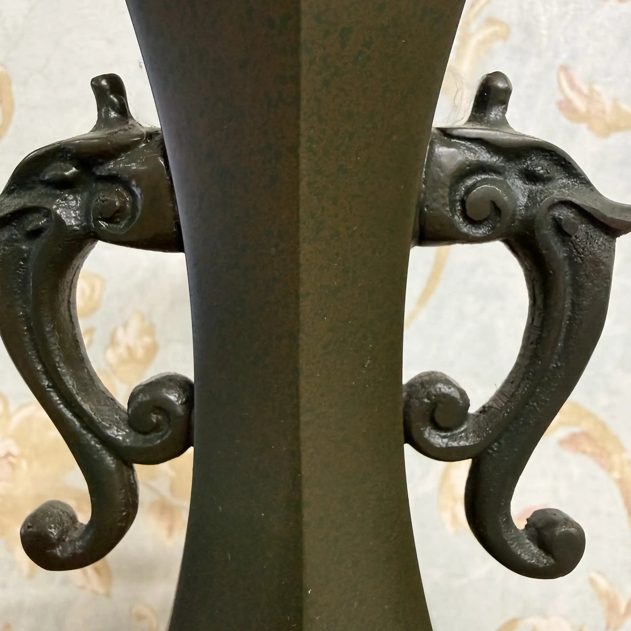 【リユース】 花瓶 / 高岡銅器(推定) / 青銅 / 日本 / 双耳装飾, 青銅鋳物