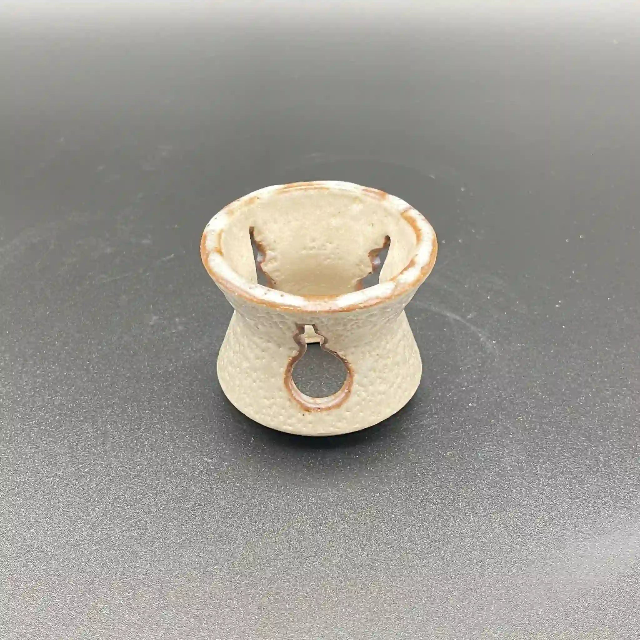 【骨董品】 茶道具一式 / 茶棚,茶碗,茶入れ,薄茶 ,茶筅,茶杓,建水,蓋置,箱,未使用