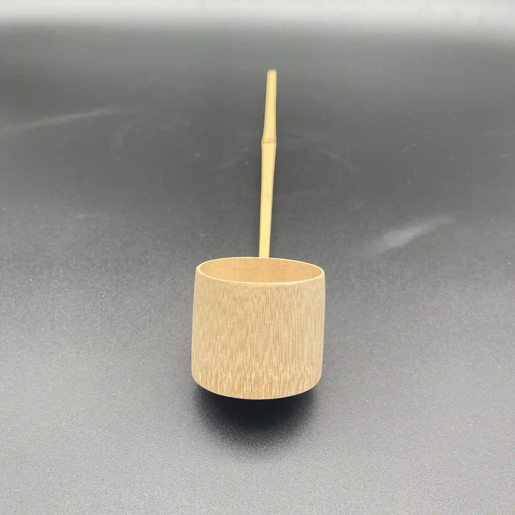 【骨董品】 茶道具一式 / 茶棚,茶碗,茶入れ,薄茶 ,茶筅,茶杓,建水,蓋置,箱,未使用