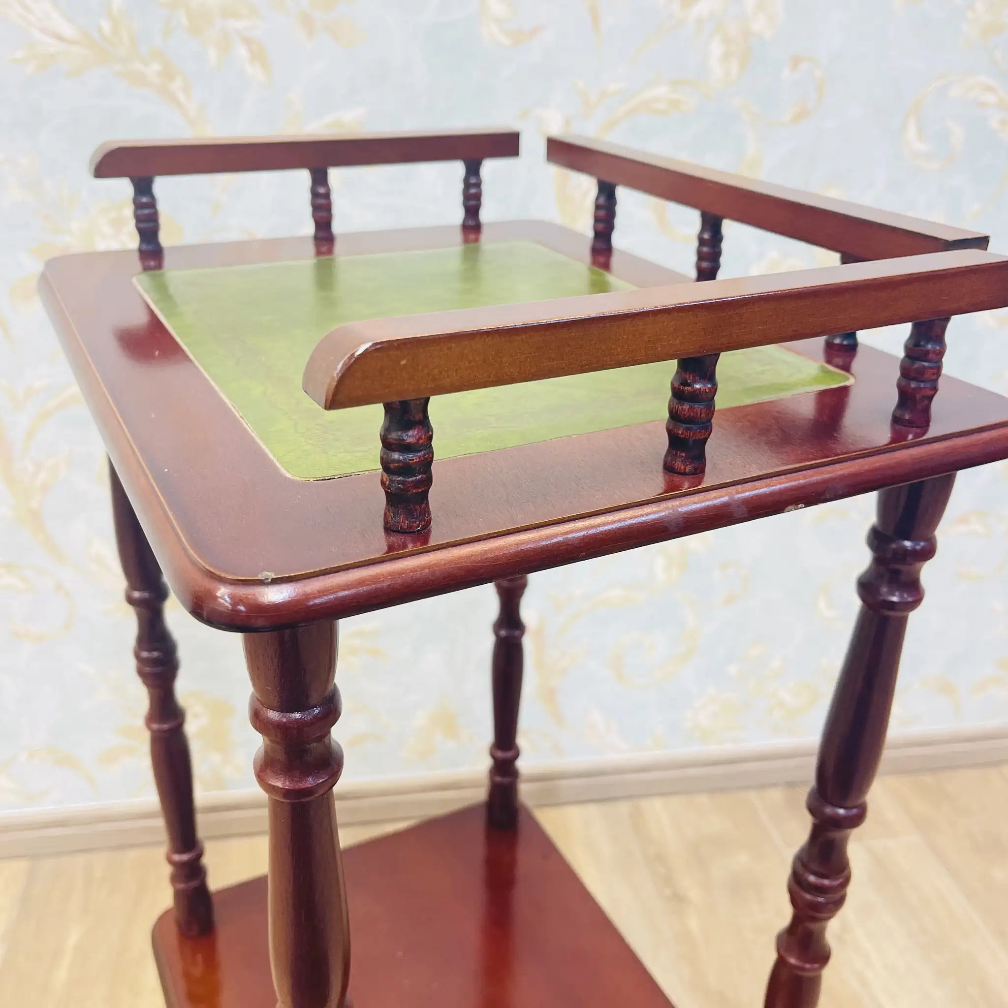 【アンティーク】 サイドテーブル / リージェンシー様式 / 1920~1950年代 / イギリス / 挽物細工,ターニング