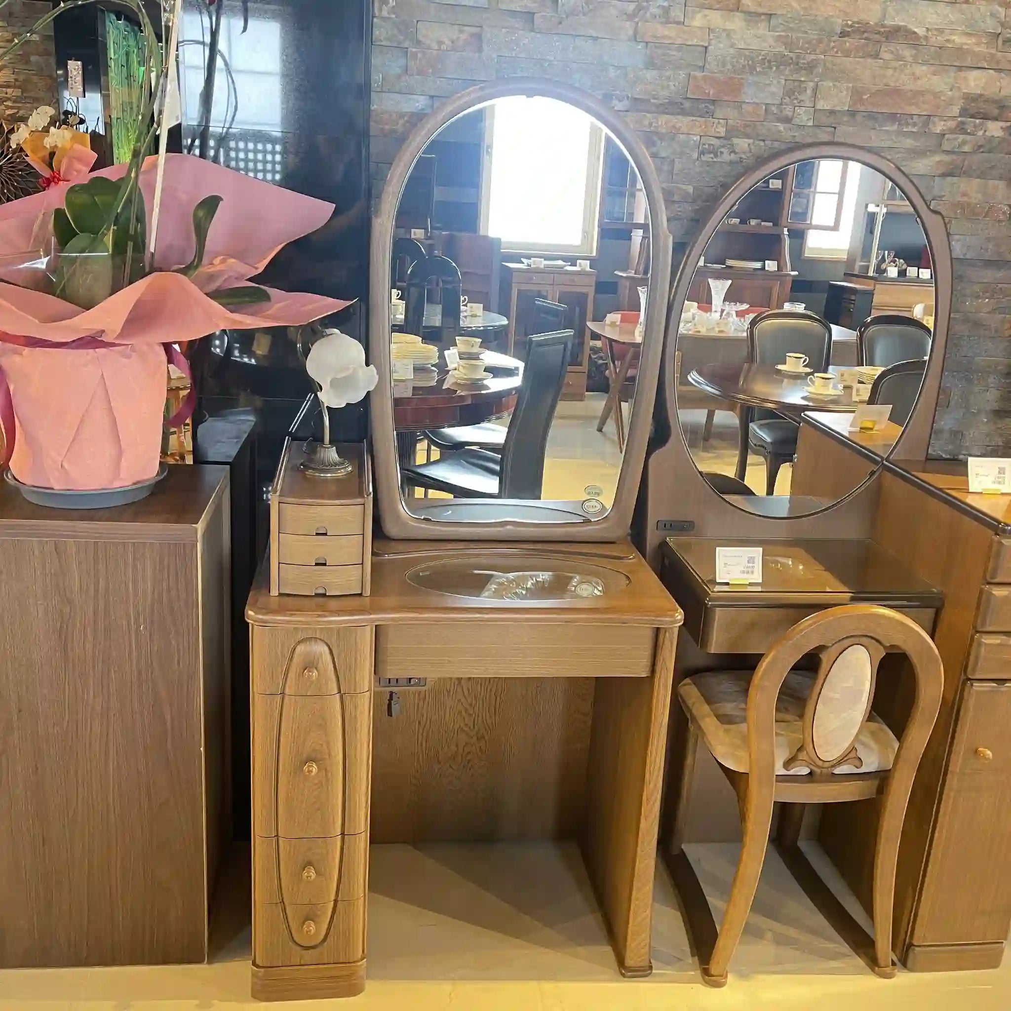 【リユース】 ドレッサー