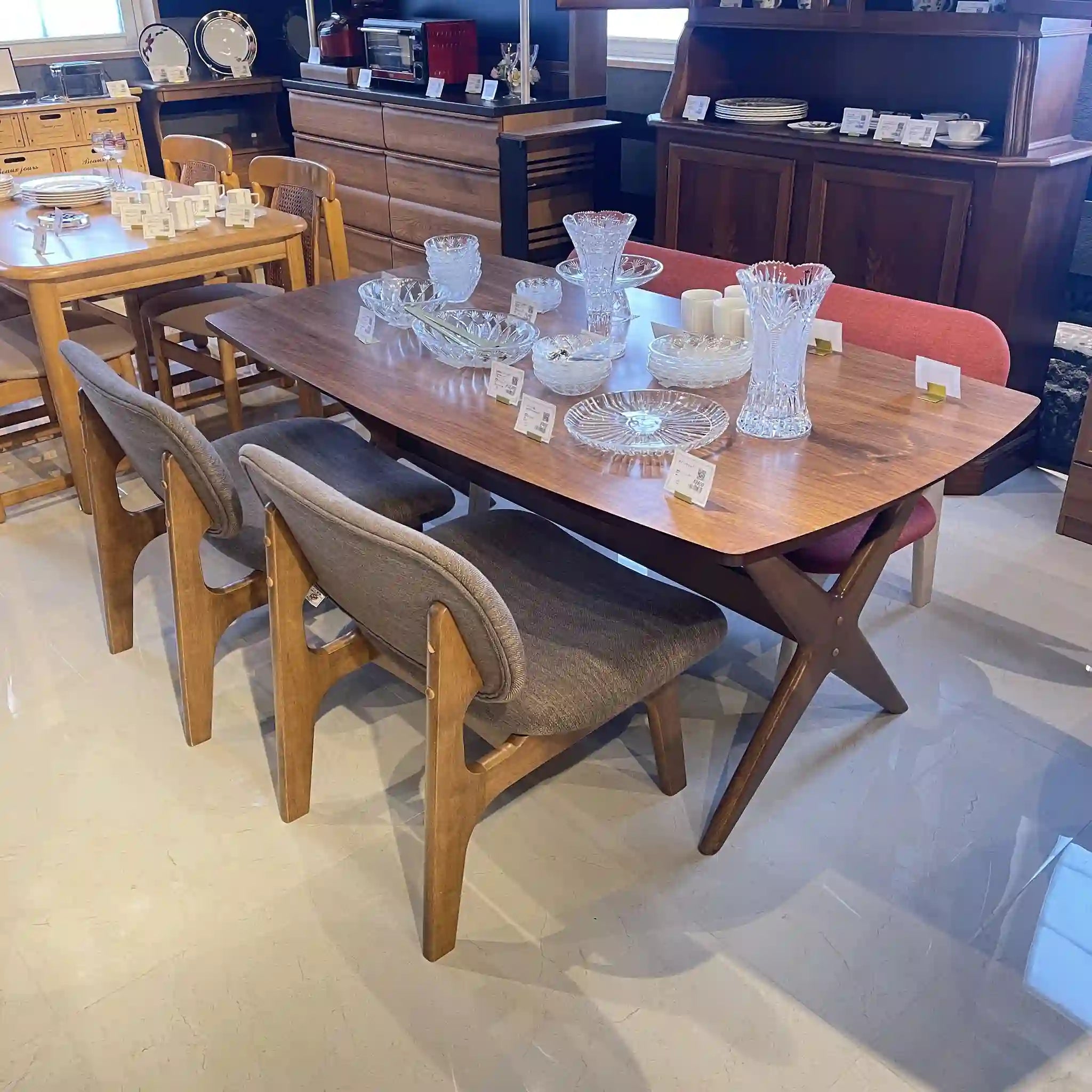 4-piece dining set from Nitori