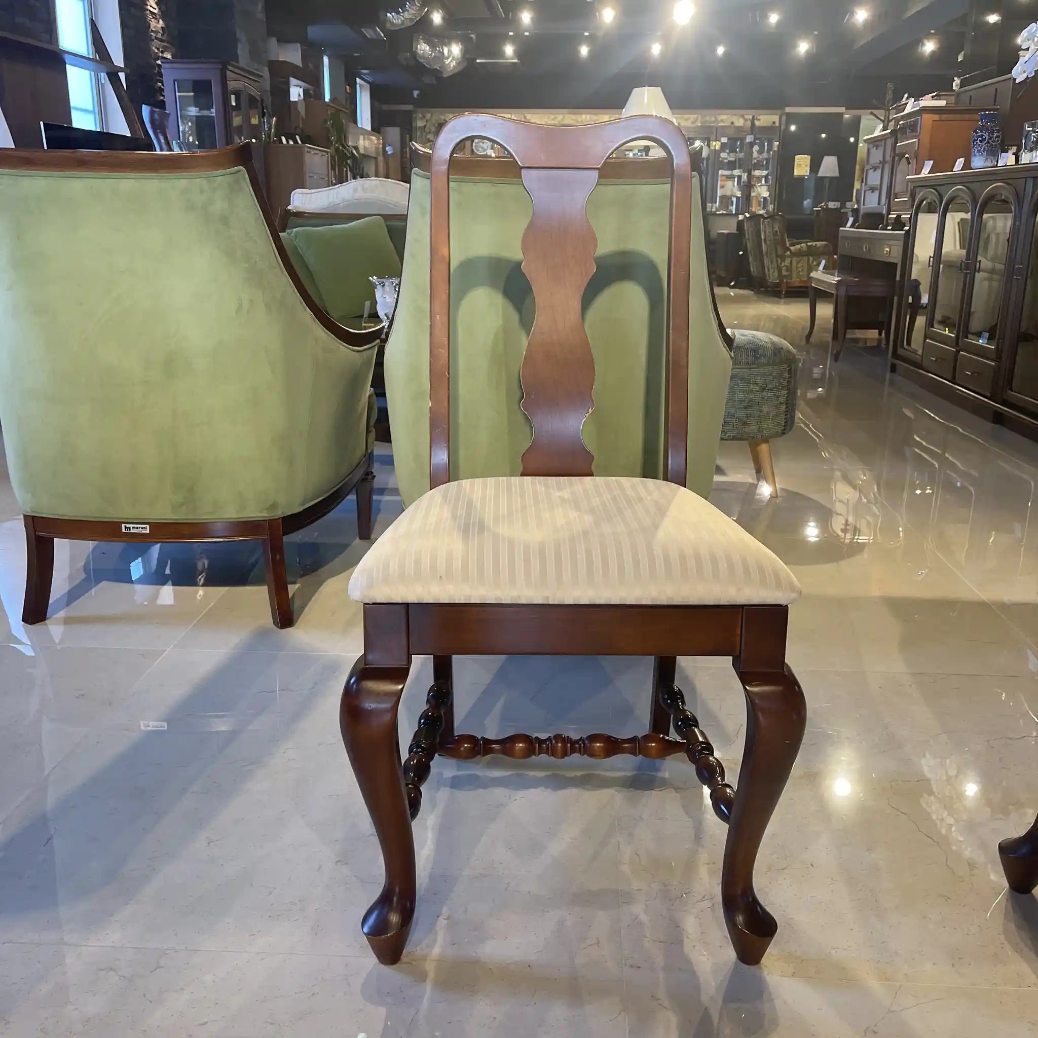 アンティーク調ダイニングセット