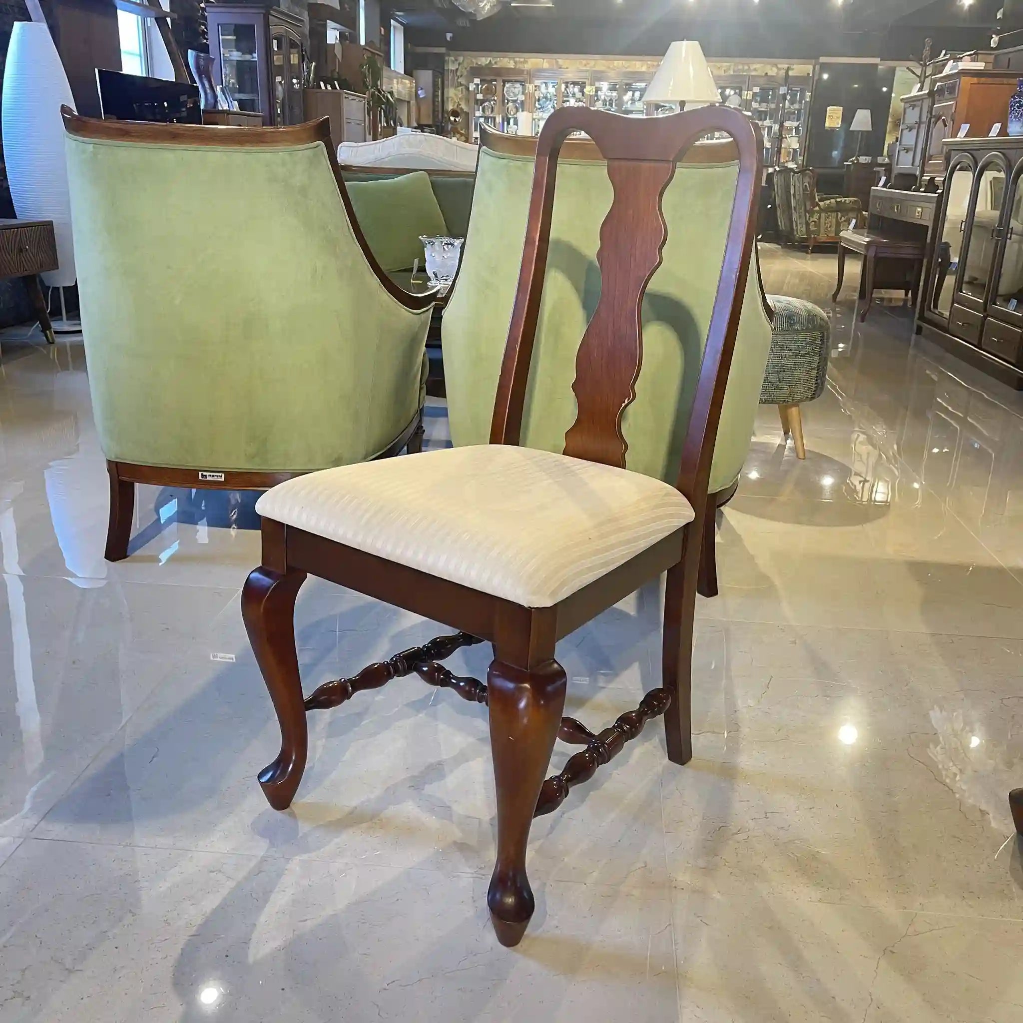 アンティーク調ダイニングセット