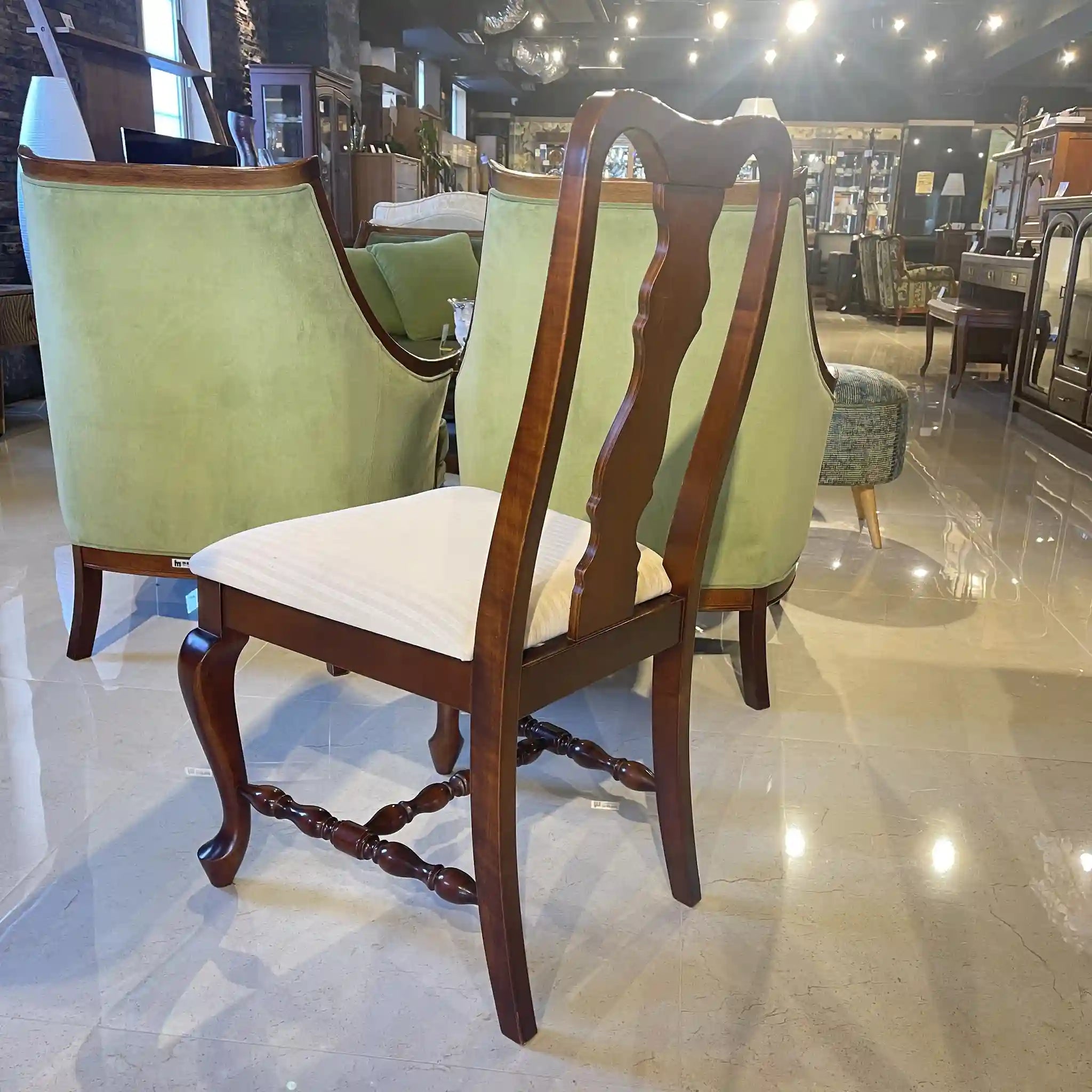 アンティーク調ダイニングセット