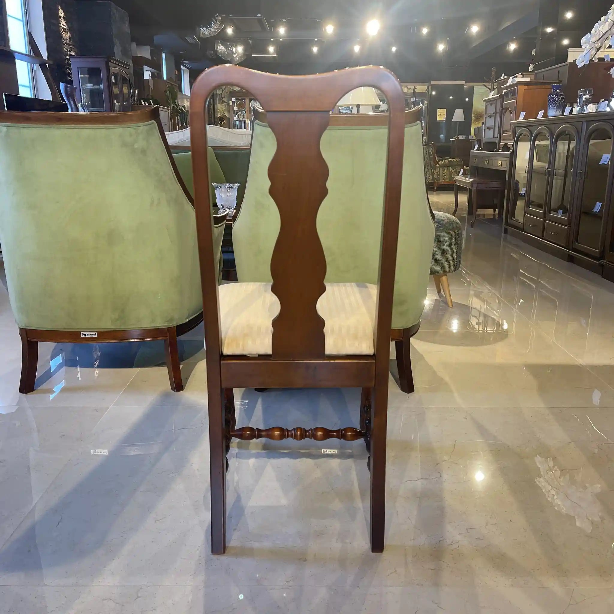 アンティーク調ダイニングセット