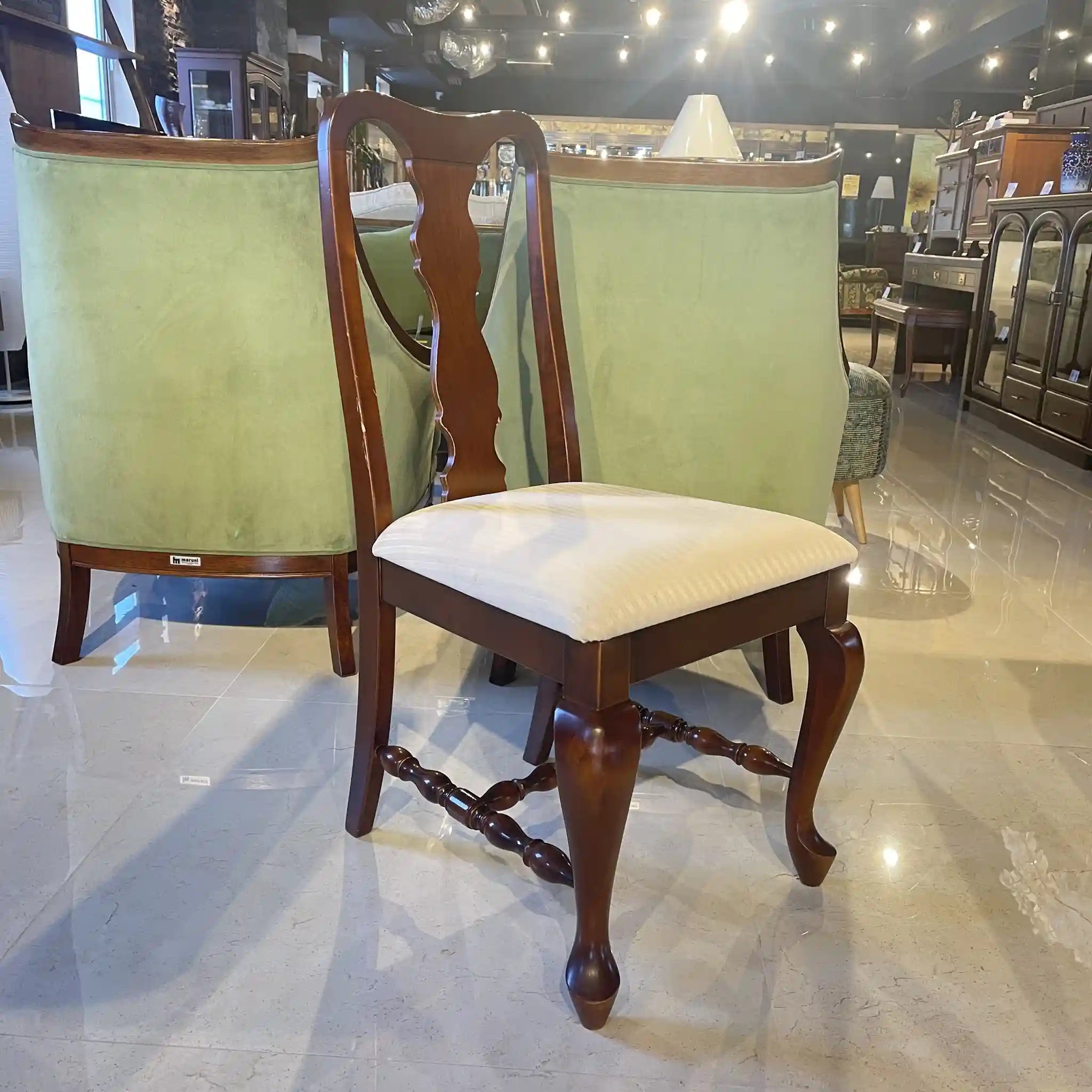 アンティーク調ダイニングセット