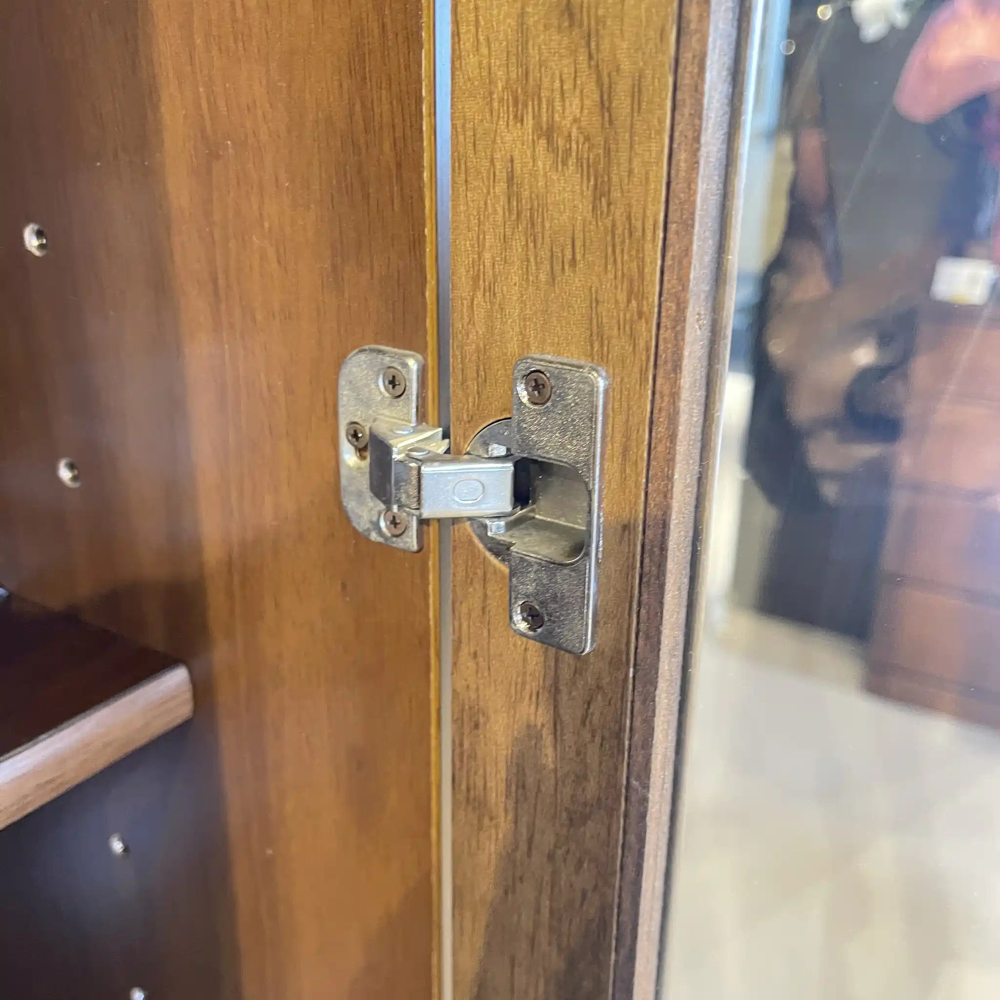 【リユース】 ガラス書棚