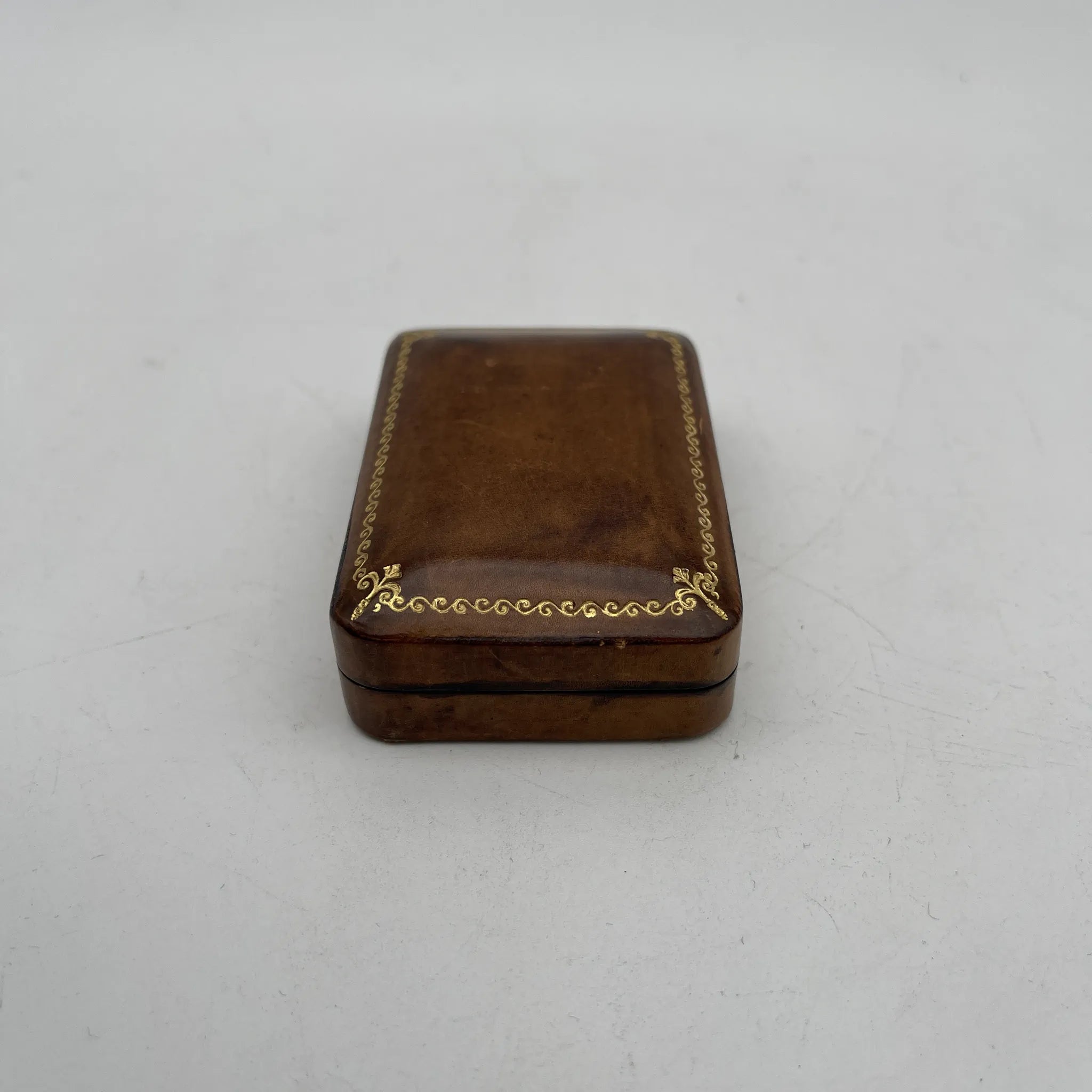 【ビンテージ】 ピルケース (小物入れ) / Henry Buck's (ヘンリー・バックス) / 20C中期 / 本革 / イタリア / ギルディング, スクロール